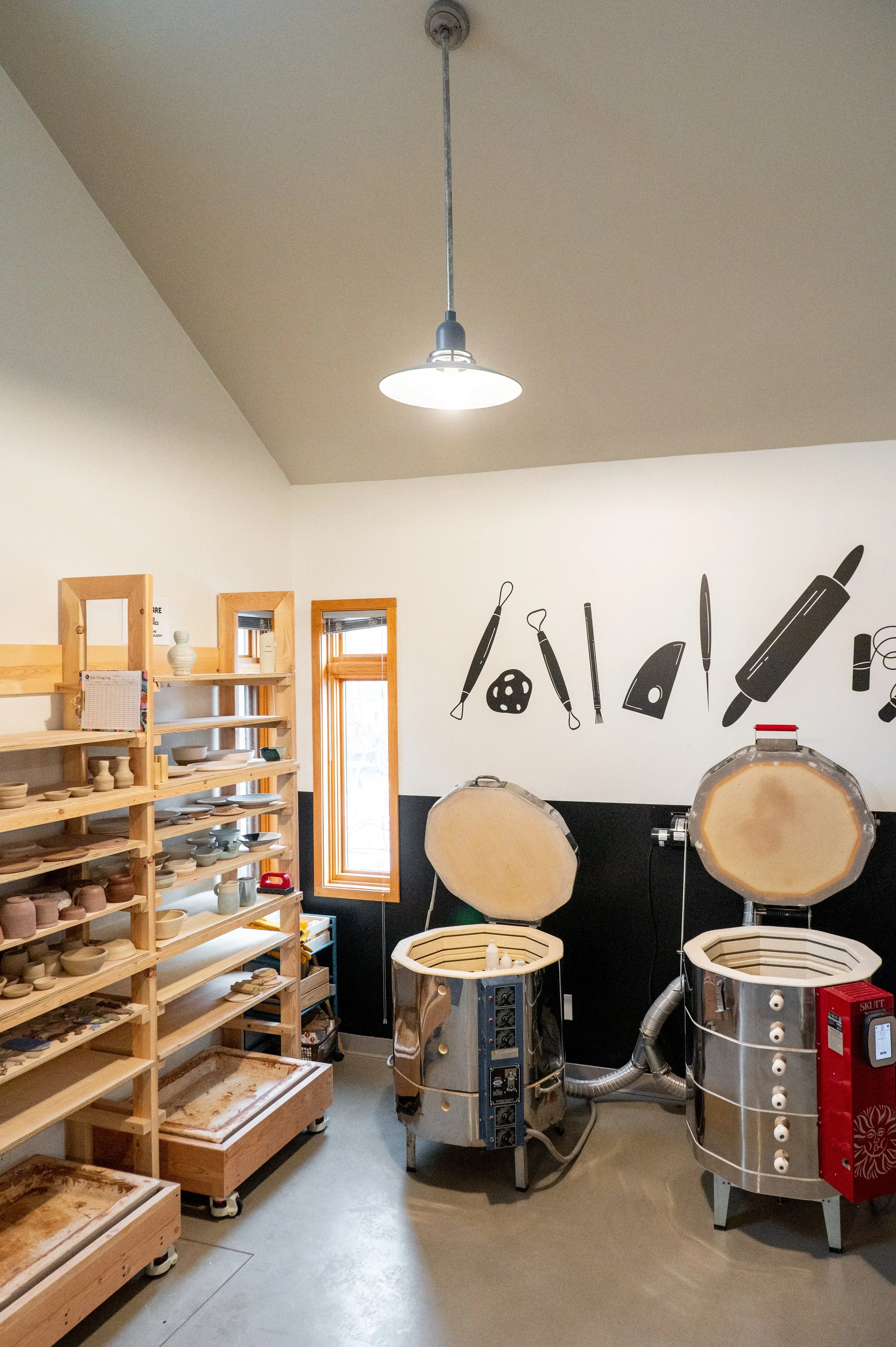 THROW CERAMICS W23-211.jpg
