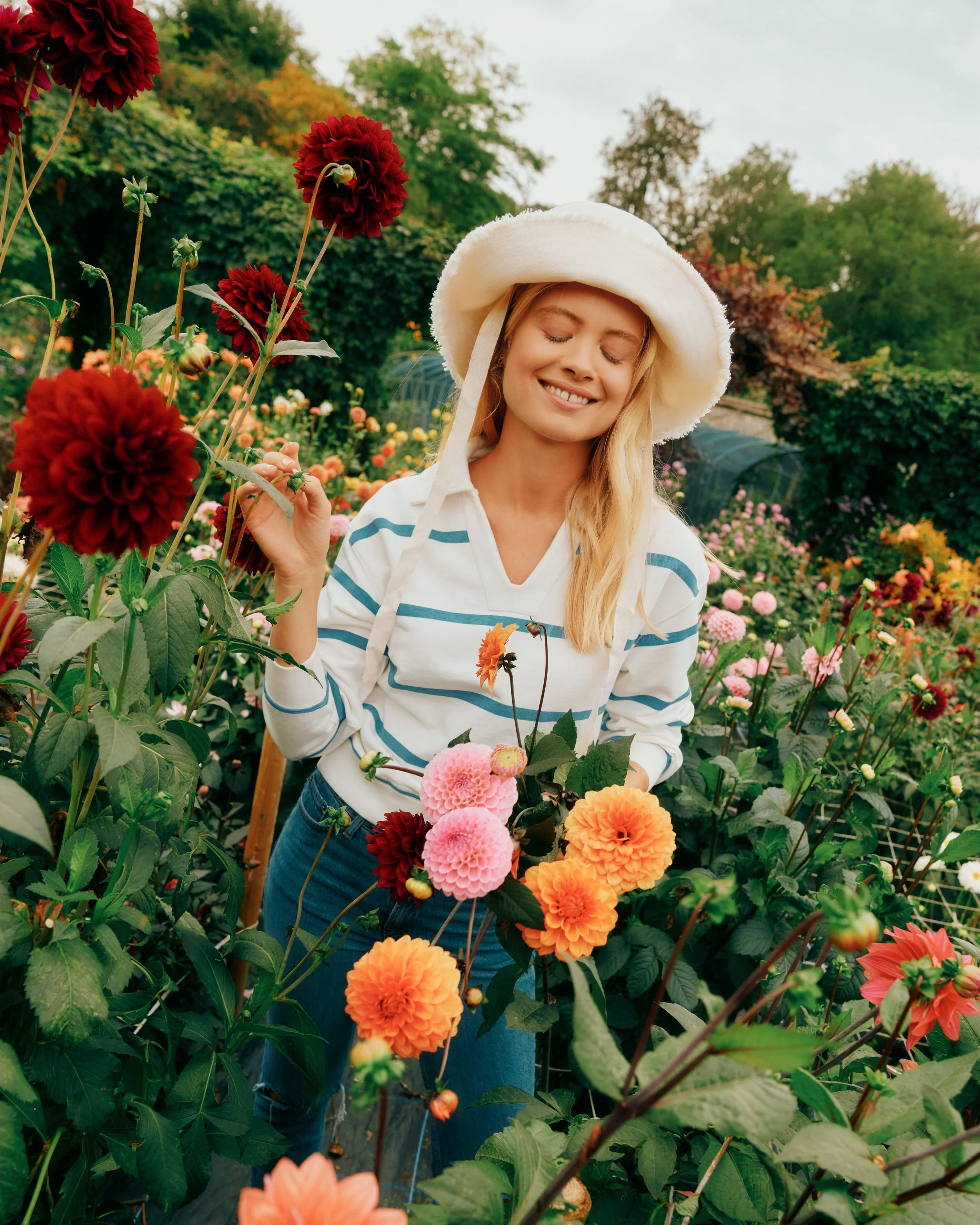 B&B_SS24_Charlie Garden_1207_R.jpg