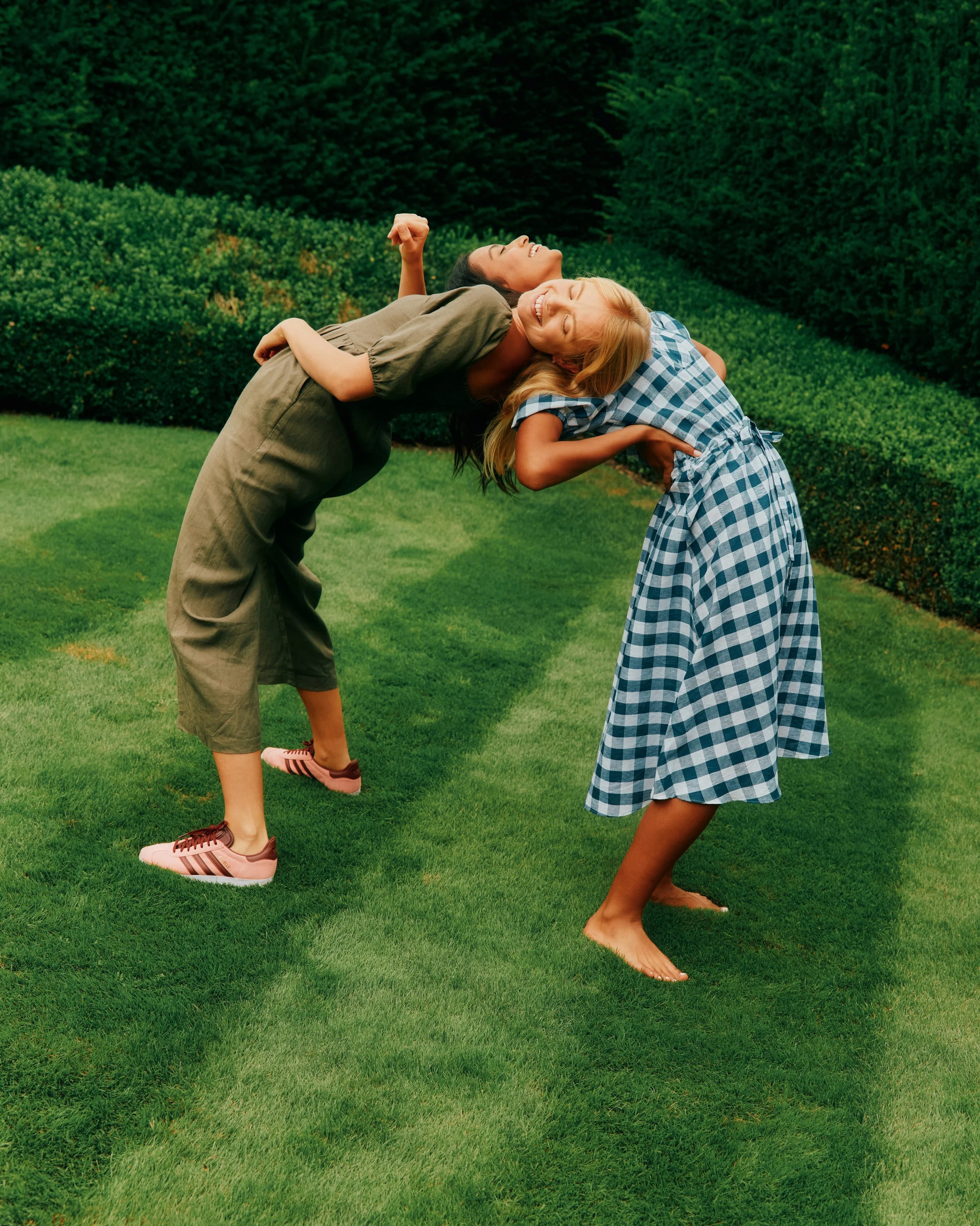 B&B_SS24_Garden Maze Charlie and Asia_1390_R.jpg