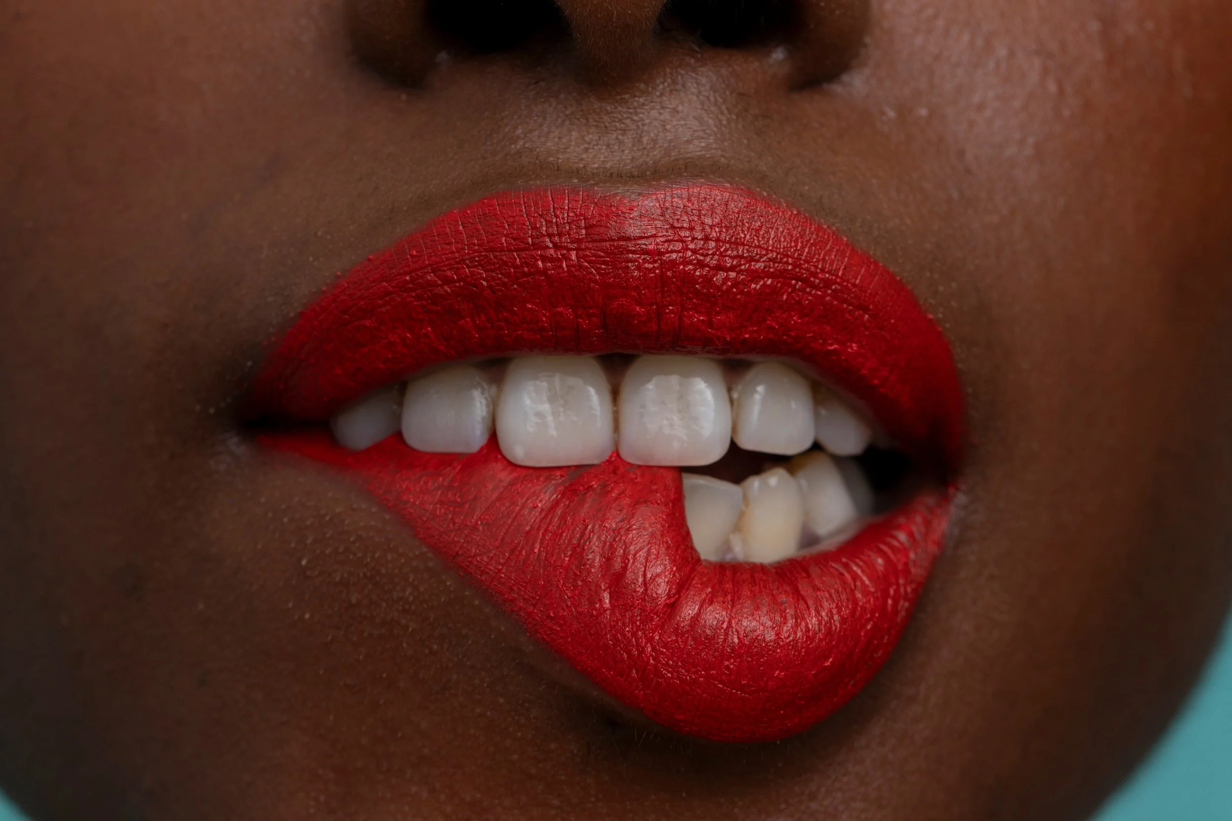 3 Signs You're Performing in Bed