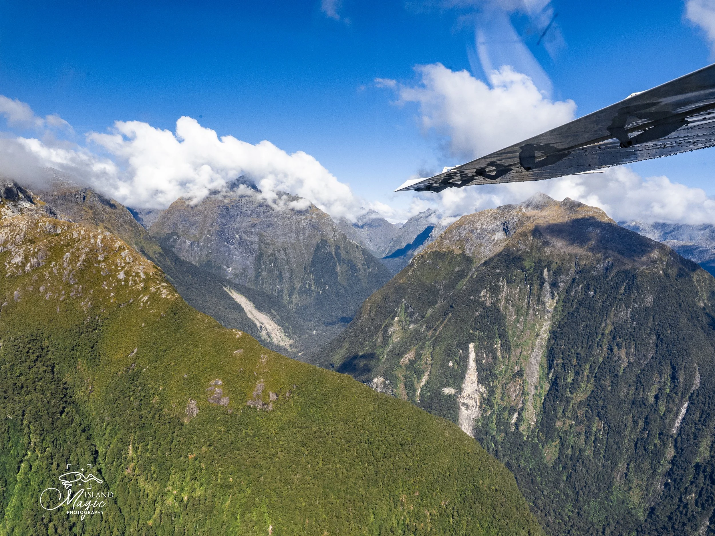 Flying over the Southern Alps 3220765-3220765.jpg