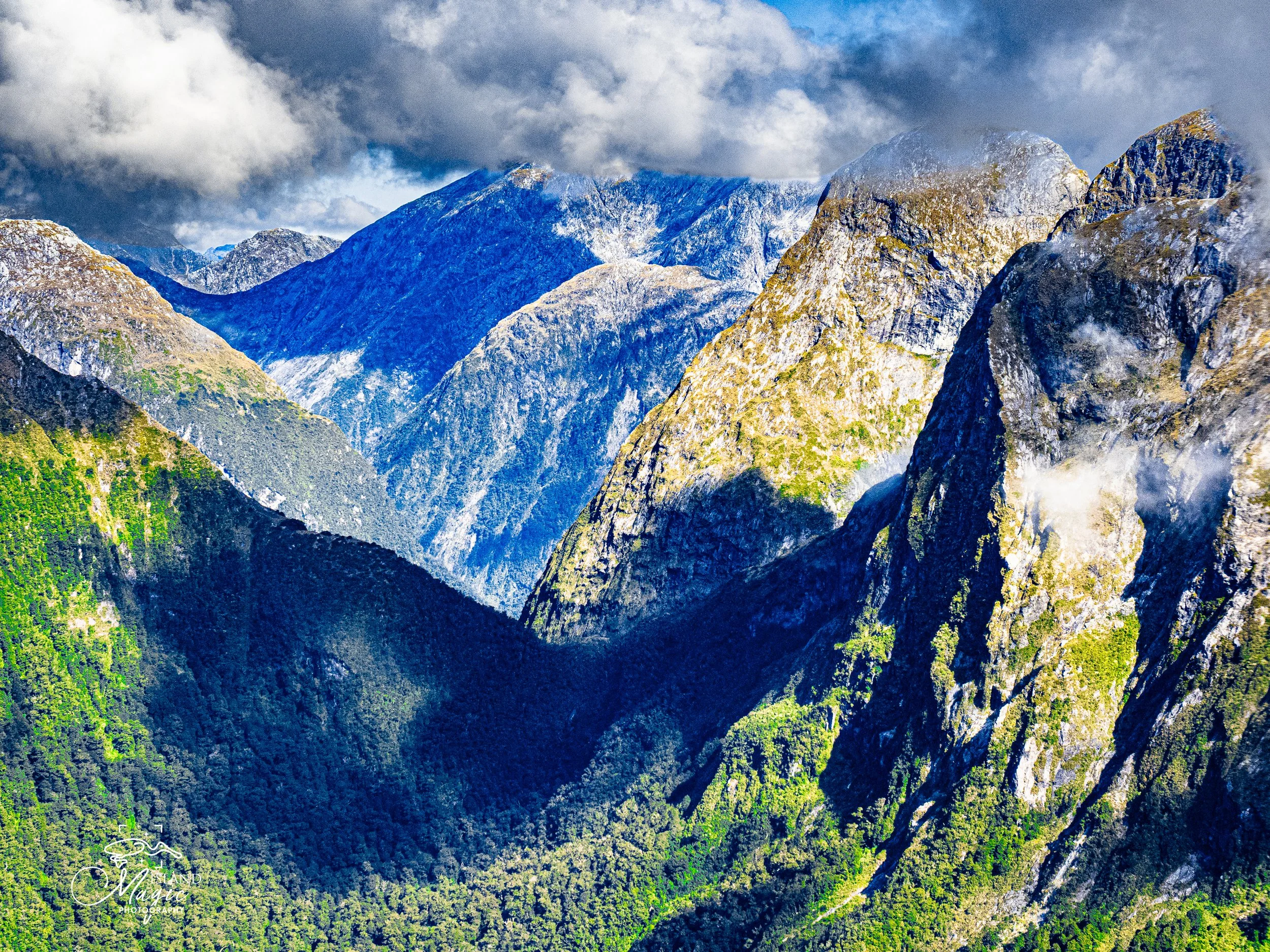 Flying over the Southern Alps -3220769.jpg