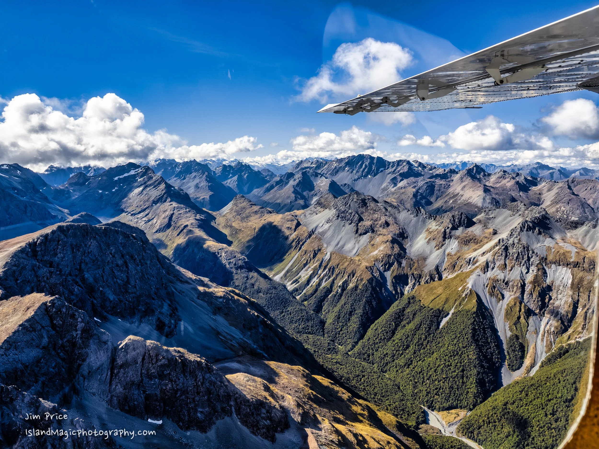 Flying back to Queenstown 3220834--2.jpg
