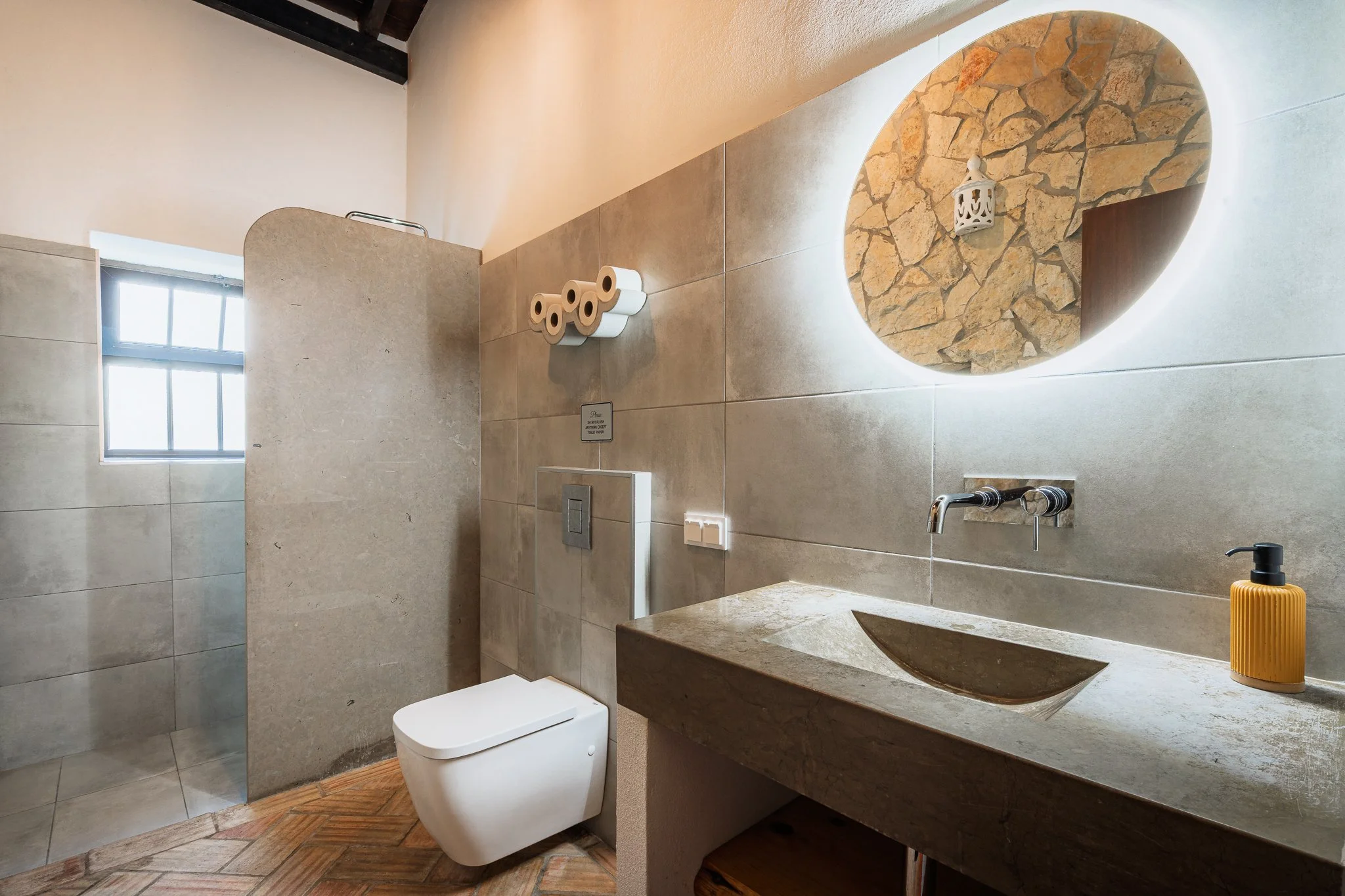 Villa bathroom 2.jpg