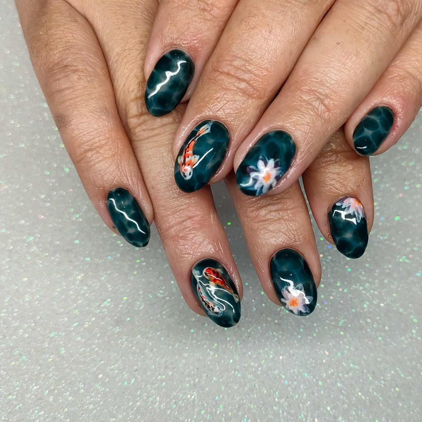 BIIIIIG fan of Hannah's lil 3D fishies 🥹⁠
⁠
🐟️⁠
.⁠
.⁠
.⁠
Using @designer_nails_distribution 🔥⁠
If you want to give them a go for your clients, use SERENA5 at checkout for a discount x (professional only)⁠
.⁠
.⁠
.⁠
#koi #japan #japannails #fishnail