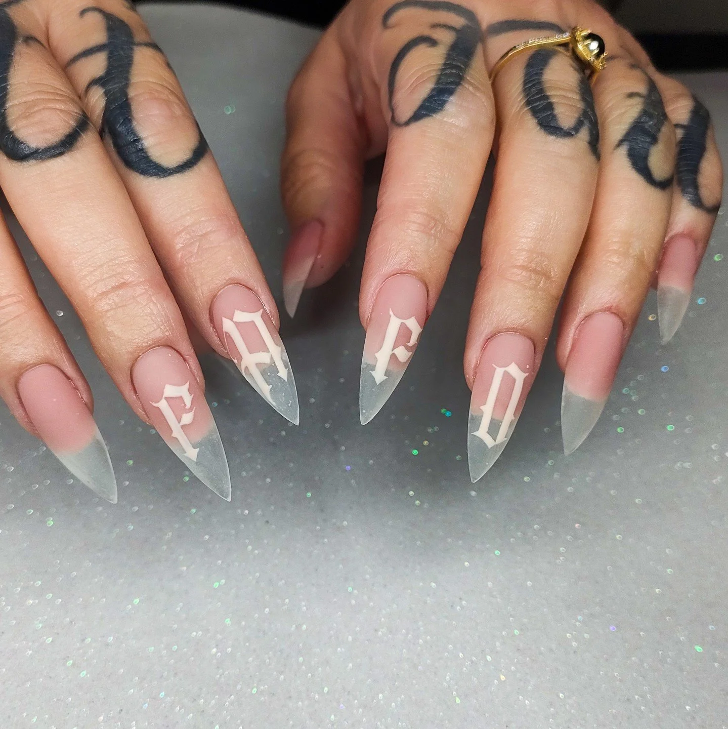 Friyay favies: extension era 💖⁠
⁠
which is your fave?? 1, 2, 3, 4, 5 or 6 - comment below xo⁠
⁠
👇🏼⁠
.⁠
.⁠
.⁠
Using @designer_nails_distribution 🔥⁠
If you want to give them a go for your clients, use SERENA5 at checkout for a discount x (professio