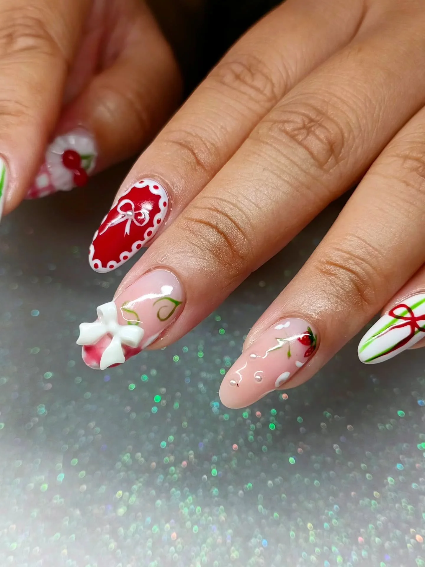 STRAWBERRY FIELDS FOREVER 🍓 

This was a MAMMOTH hand-painted effort 🥹 but SO WORTH IT!! Look at these lil guys! And the THUMB!! 🤌🏼😮&zwj;💨 Obsessed!!!!!

Thank you Isabelle for ALWAYS bringing in the CUTEST inspo pics!! 🥹

📍 Auckland NZ 👉🏼 