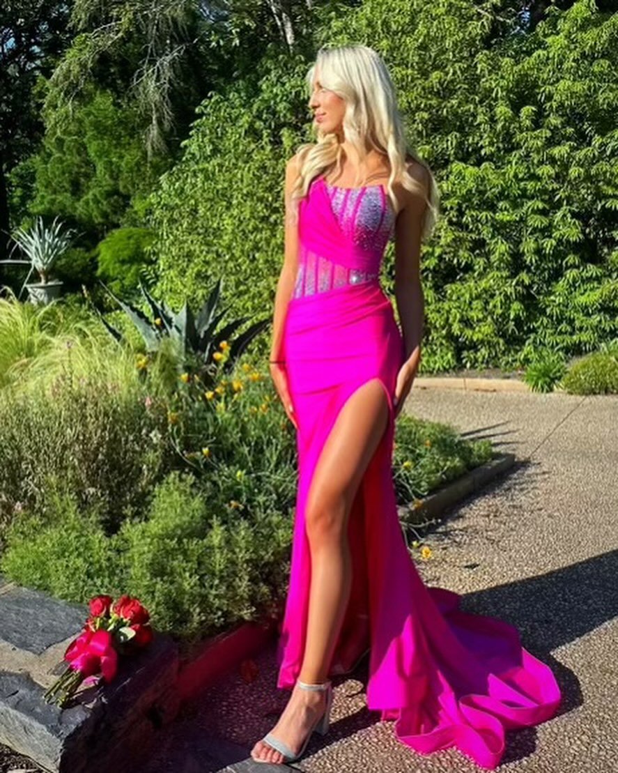 It's always a great day to wear PINK or your favorite color, but it's even more important to wear a color you love for prom!! 🫶
.
.
#aatrnc #agirltoremember #promdress #prom24 #prom2024 #prominspo #prom  #dressboutique  #promdresses #promshop #proms