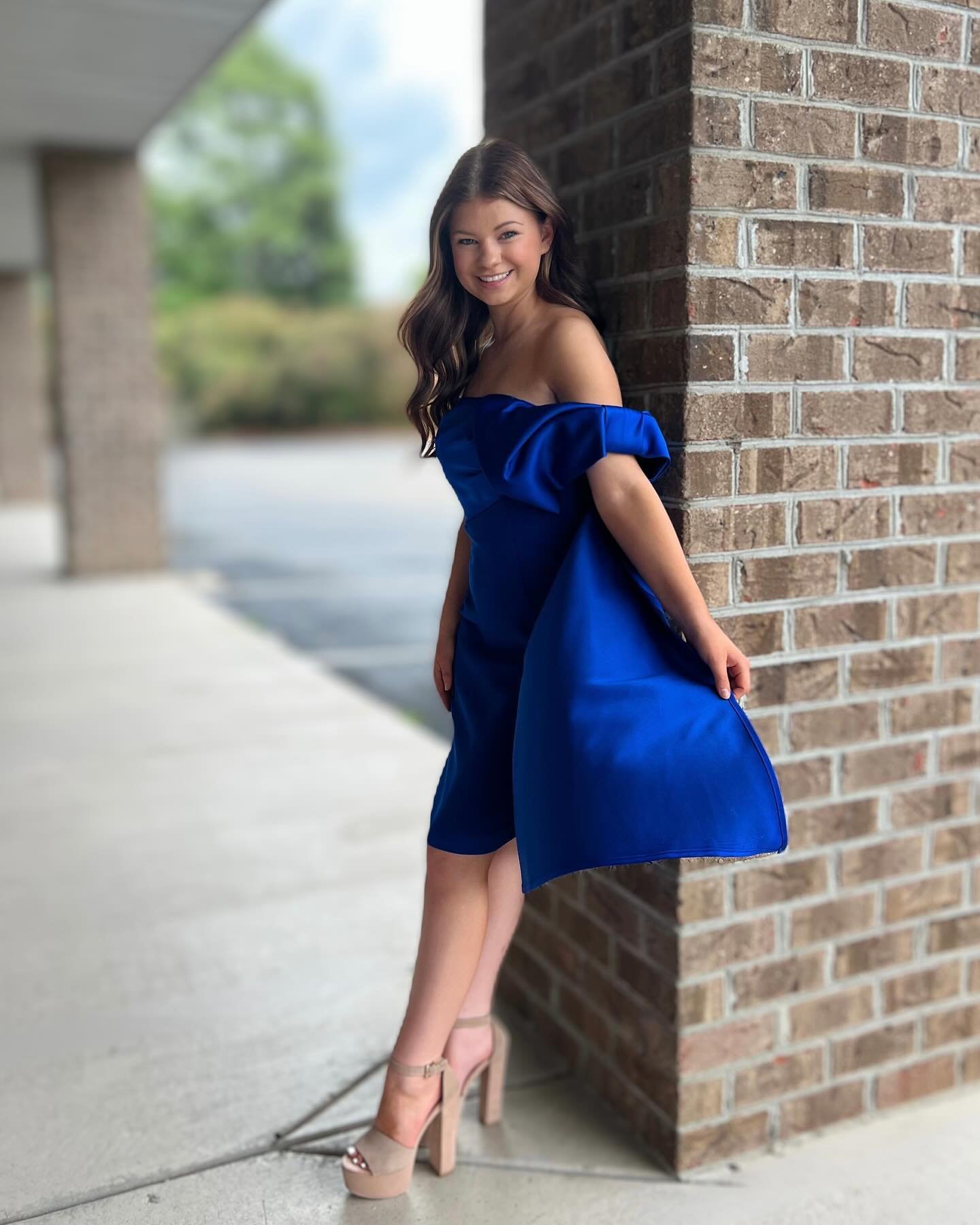 Hey pageant girls! 👑 Still looking for your pageant wardrobe? This stunning @jovanifashions interview dress would be perfect for your next competition!! 💙 Shop now #AATRNC 

#aatrnc #aatr #dresses #dress #fayettevillenc #northcarolina #raleigh #cha