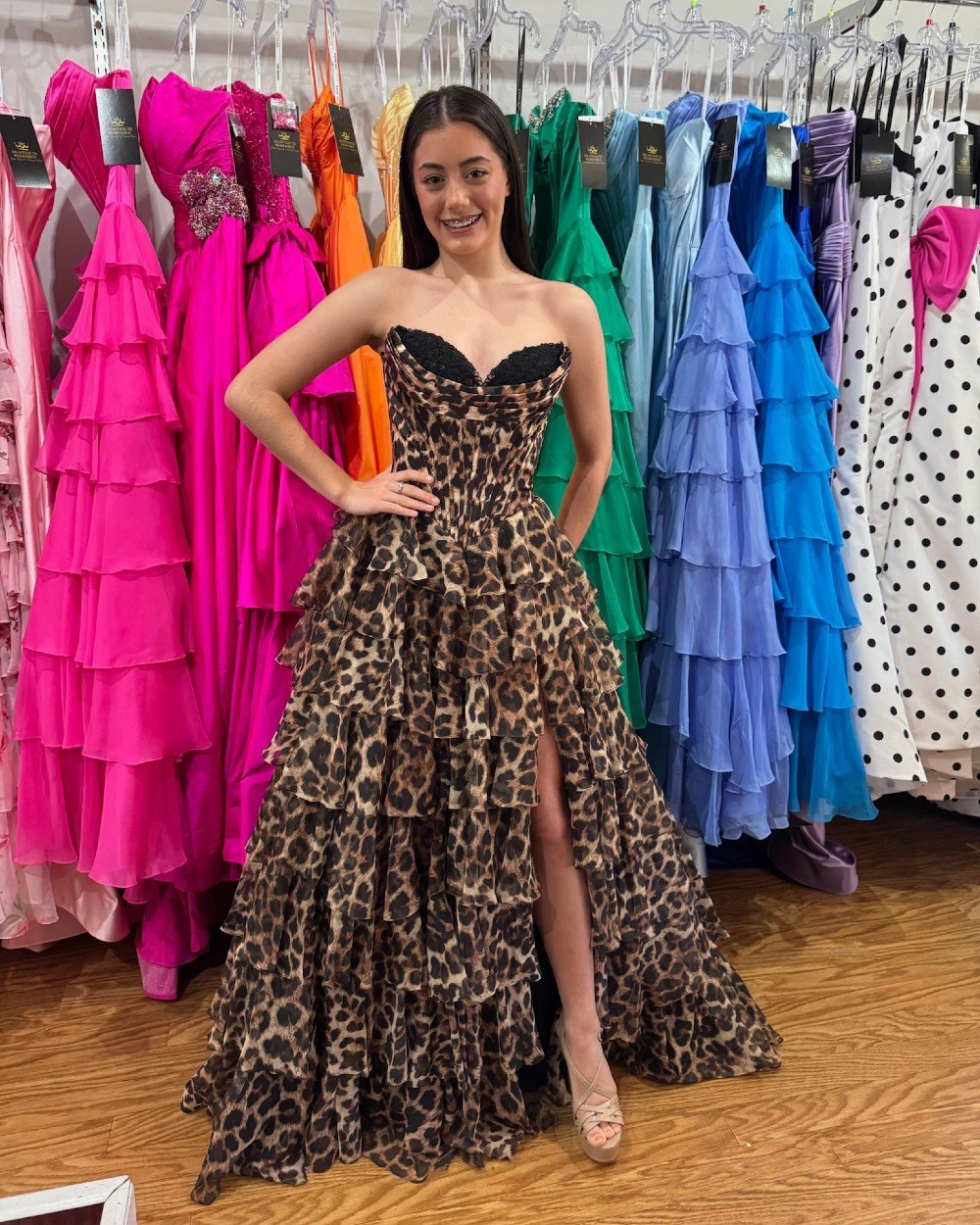 ✨ Unleash your wild side ✨
This Sherri Hill size 2 is giving RUFFLED GLAM and runway energy.
Prom 2026 girls&hellip; your spotlight is waiting. 👑🐆

#AGirlToRemember #AATRNC #Prom2026