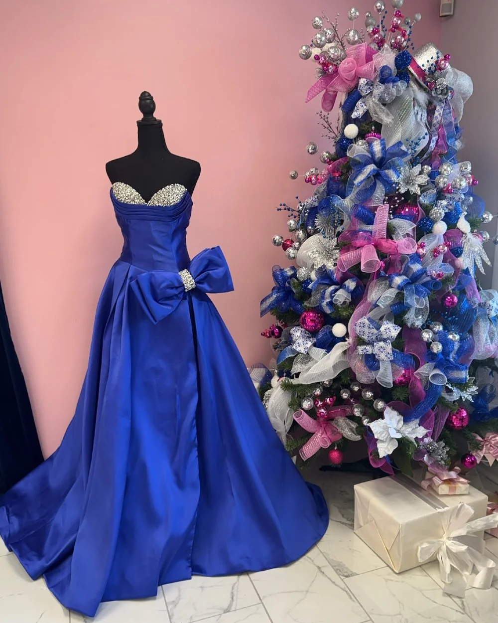 Proof that blue is a holiday color 💙✨
From pageant stage to prom night &mdash; she&rsquo;s unforgettable in every season.

#AGirlToRemember #AATRNC #Pageant #Prom #BlueDress #Dress #FayettevilleNC #NorthCarolina