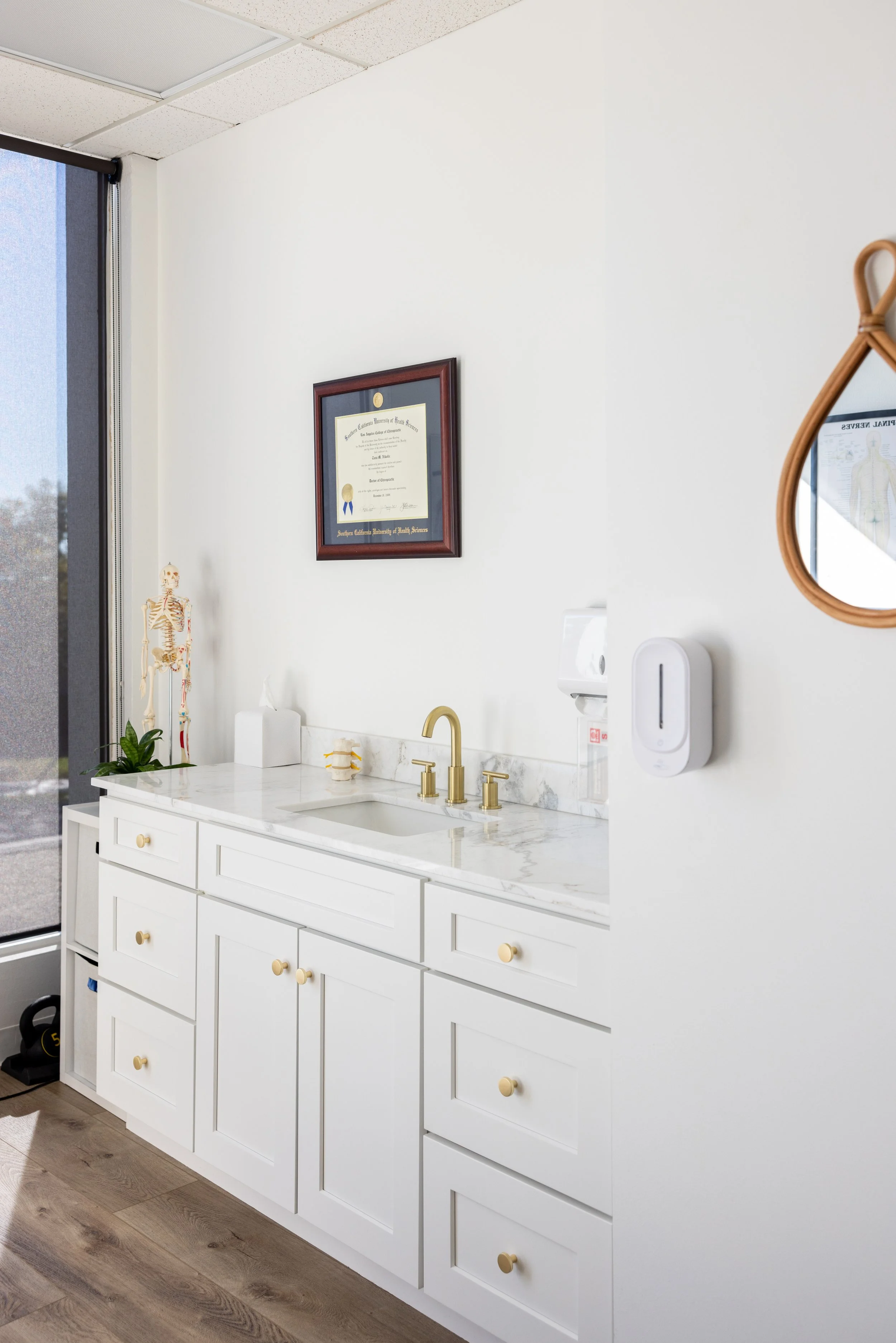 light bright chiropractic office