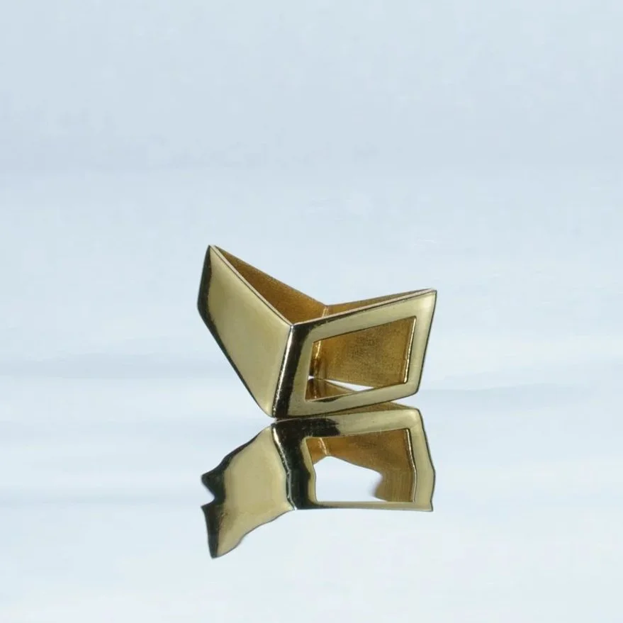 CulebraJewelry-+Silver+Ring+dipped+in+gold.+Rooms+Collection_Model_Vier_9.jpg