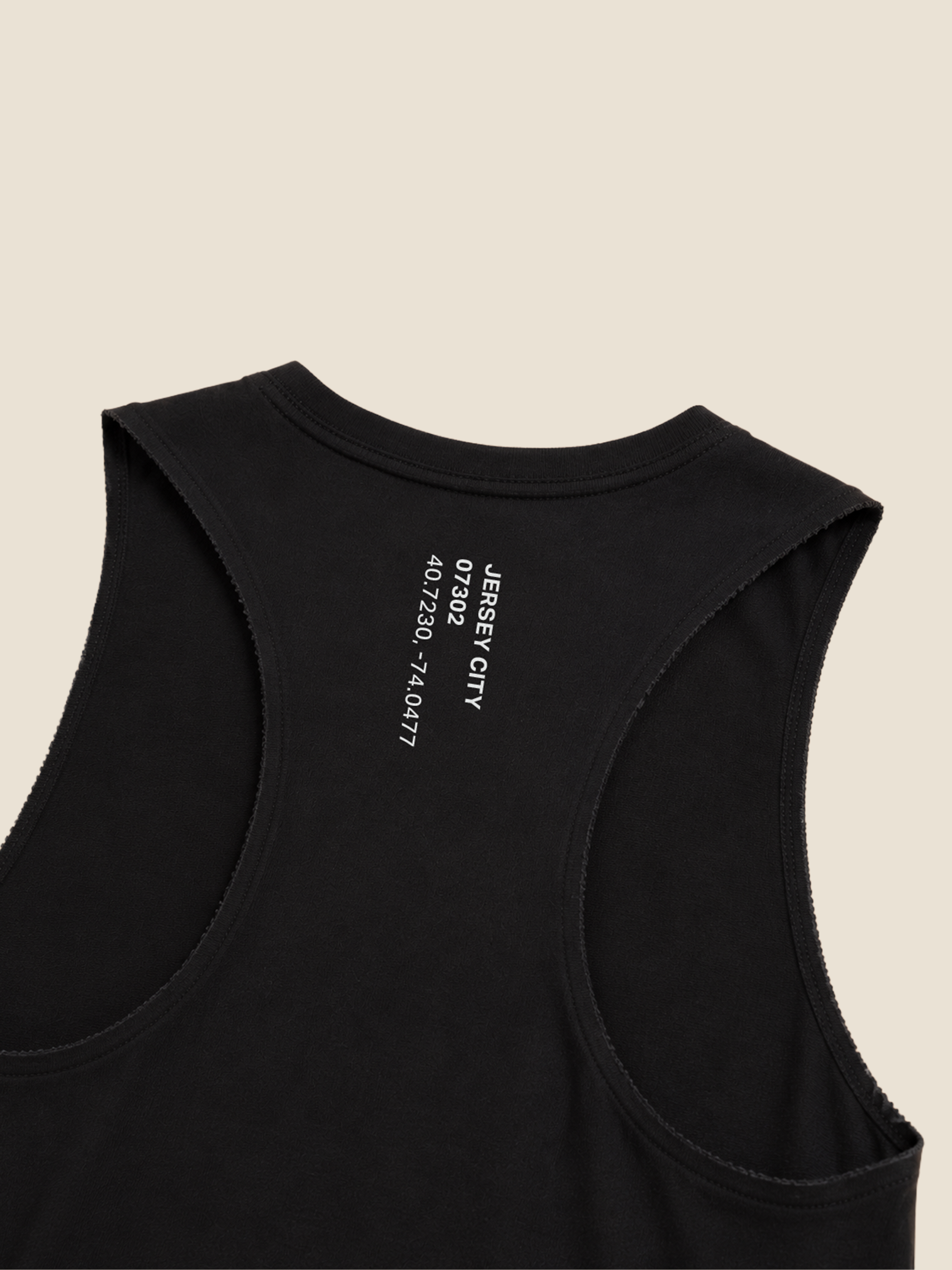 womens tank close up.png