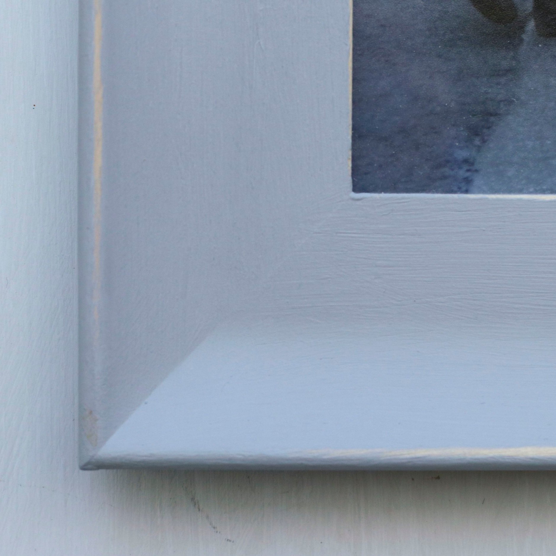 Soft light grey photo frame - detail