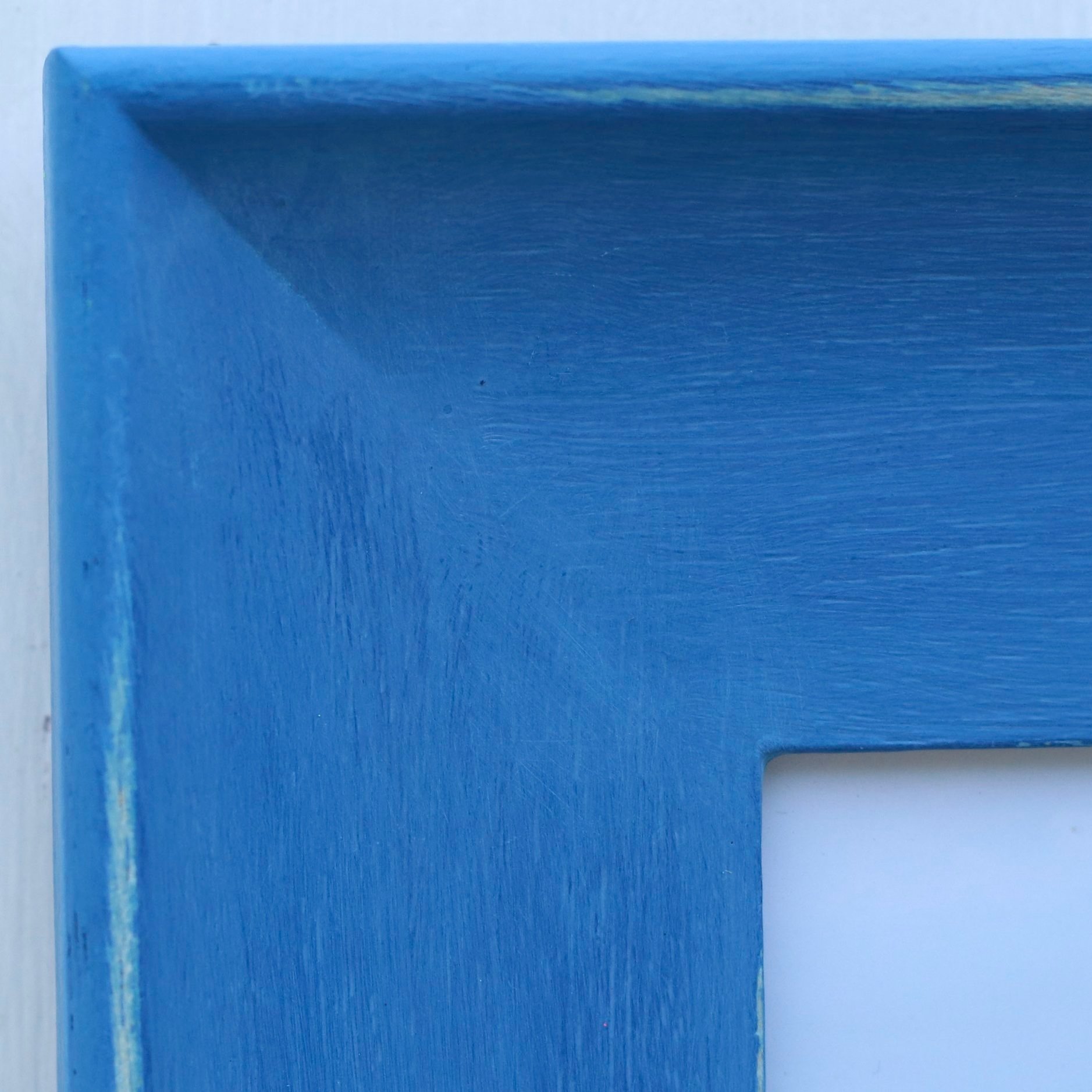 brilliant blue photo frame - detail