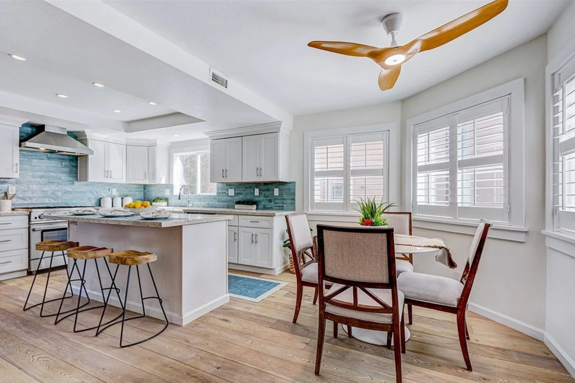 Gates.Kitchen.Dining.Fan.jpg