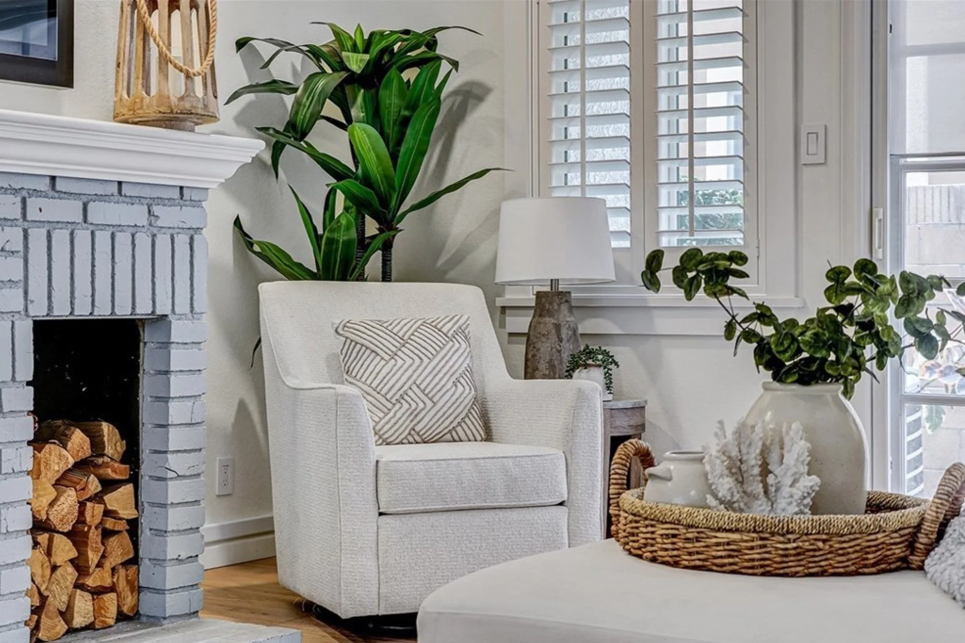 Gates.LivingRoomChair.jpg
