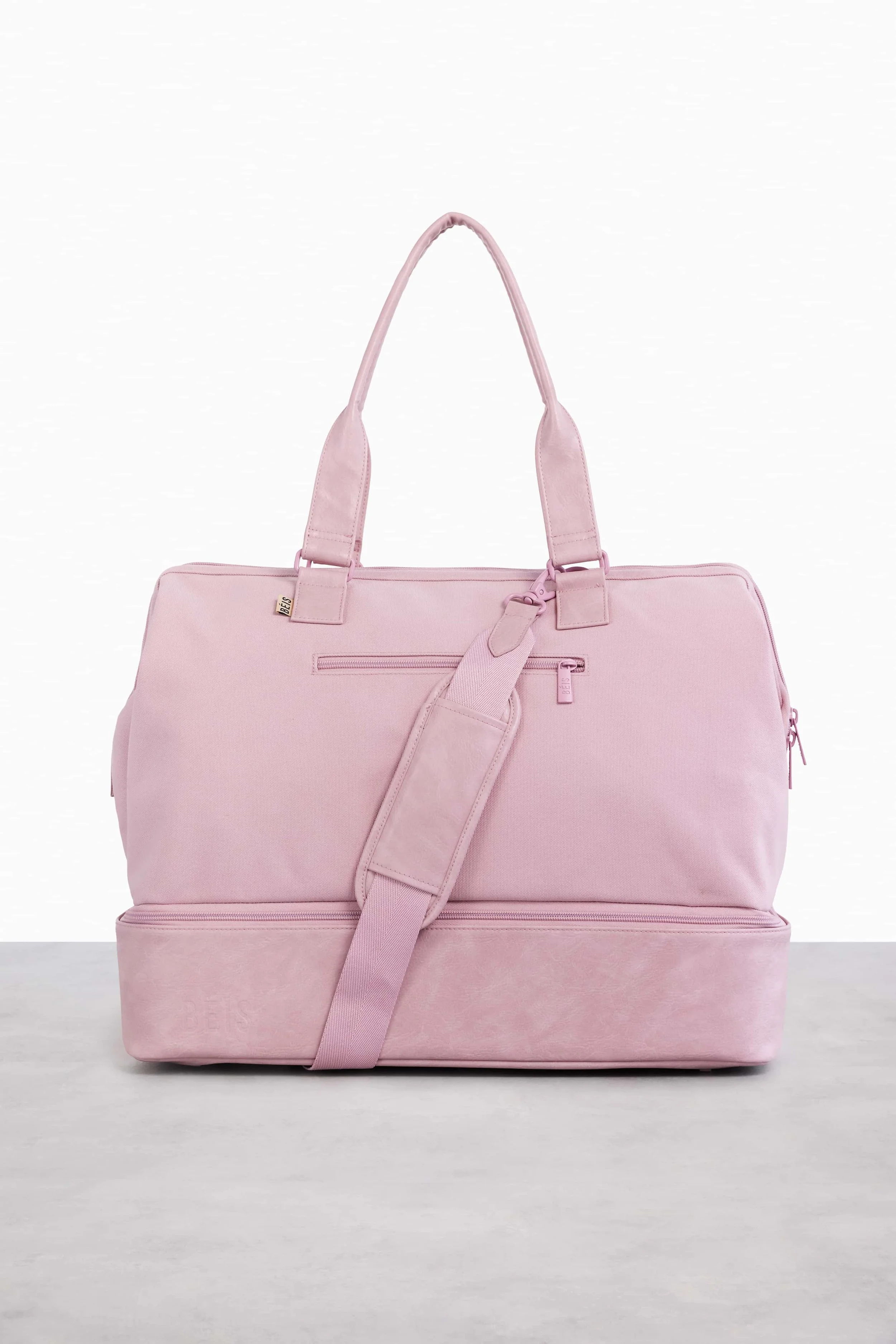 Beis Weekender Bag Review — Musings of a Mirrorball