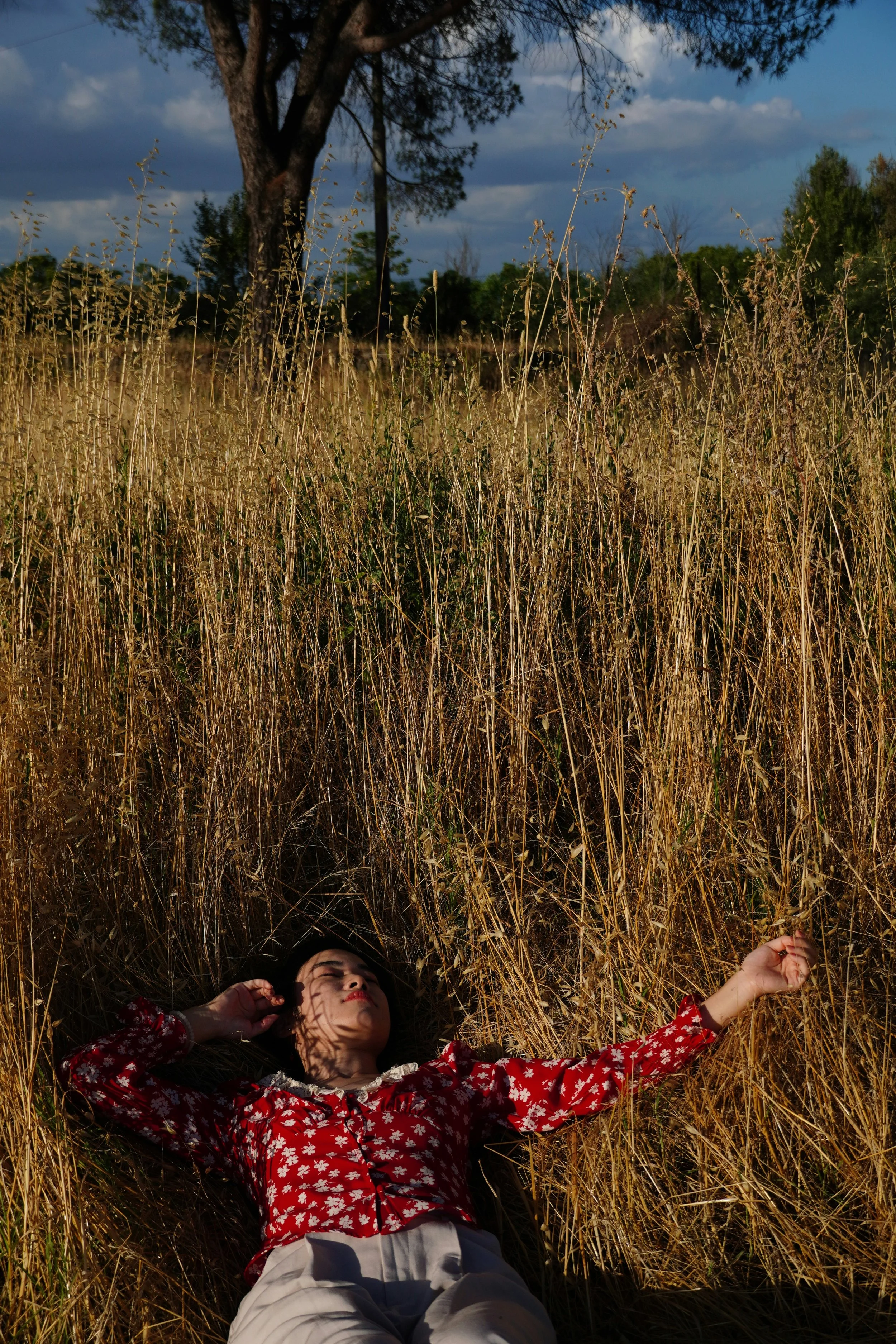 Why Highly Sensitive Women Lose Themselves in Other People’s Needs
