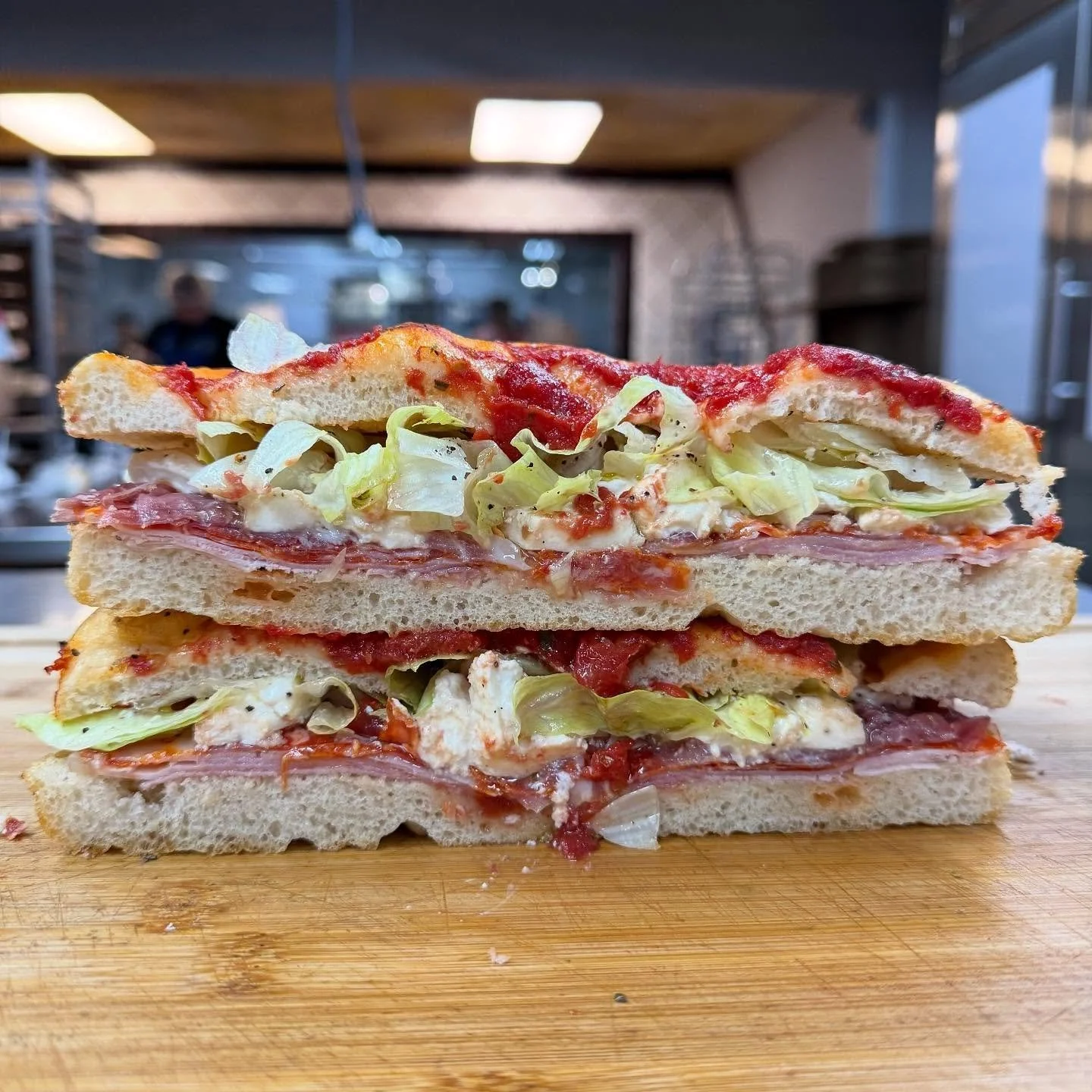 🚨SANDWICH SATURDAY🚨
Available Saturday, August 9 ONLY!
✨Focacciaboutit Sandwich✨
A house made tomato focaccia stuffed with mortadella, genoa salami, sweet capicola, tomato, vinaigrette, shredded lettuce, salt & pepper!
Half ($7.99) and Full
