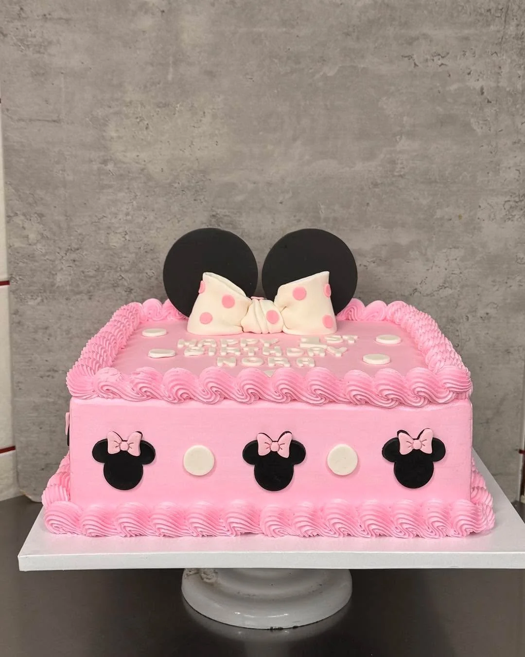 🎂✨ Birthday magic, Palermo-style!
From pink bows and jungle friends 🦁🦓 to speedy racers 🏁 and shining stars 🌟— every cake we make is crafted to make your celebration unforgettable. 💕
Which one’s your favorite? 😍
#CustomCakes #Birt