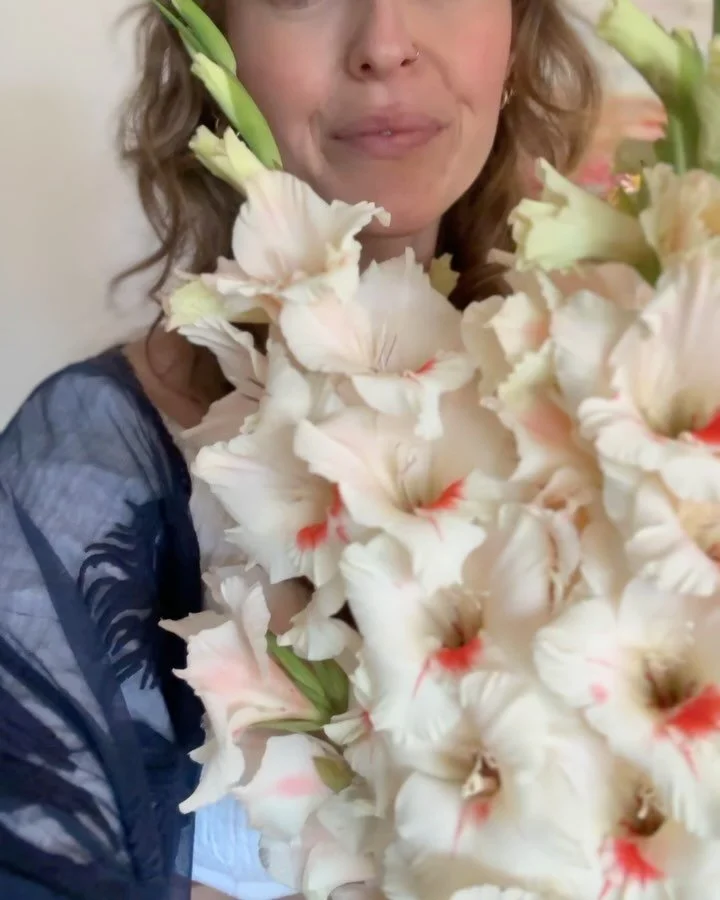 ☀️August joy☀️ 

A bit of this and that in our last few weeks before 3 become 4 (the cat is of course included in the head count) 

1. Mother&rsquo;s Blessing blooms
2. The most special afternoon with my girls, a right of passage ceremony 💕 @southha