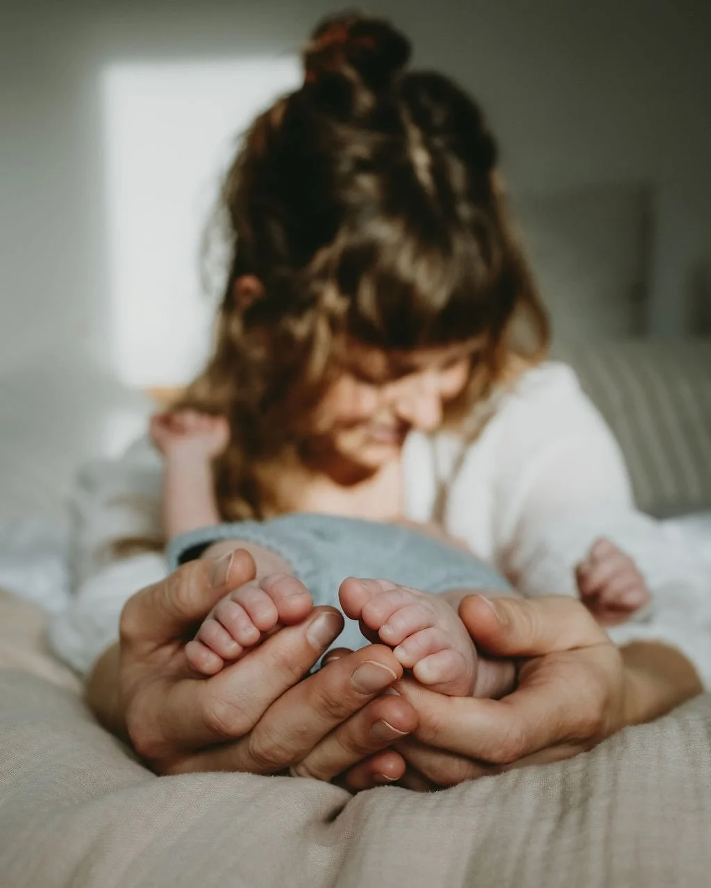 Life lately with our little sunshine boy 🌞 

✨ + of course a newborn shoot with our fave @memoirsofamule 📸