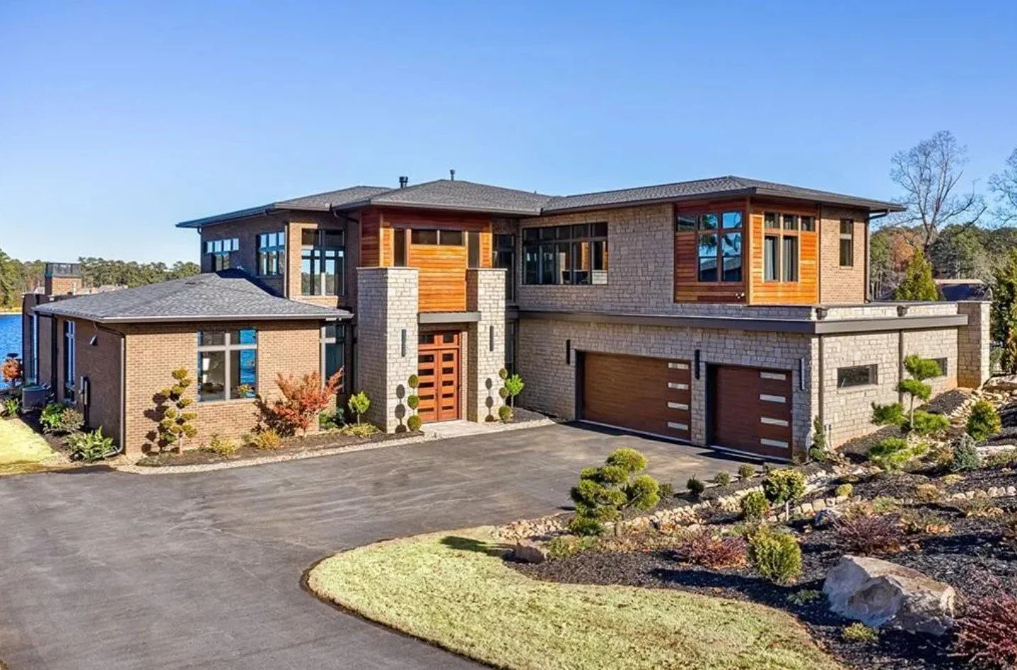 Modern Lake House exterior.jpg