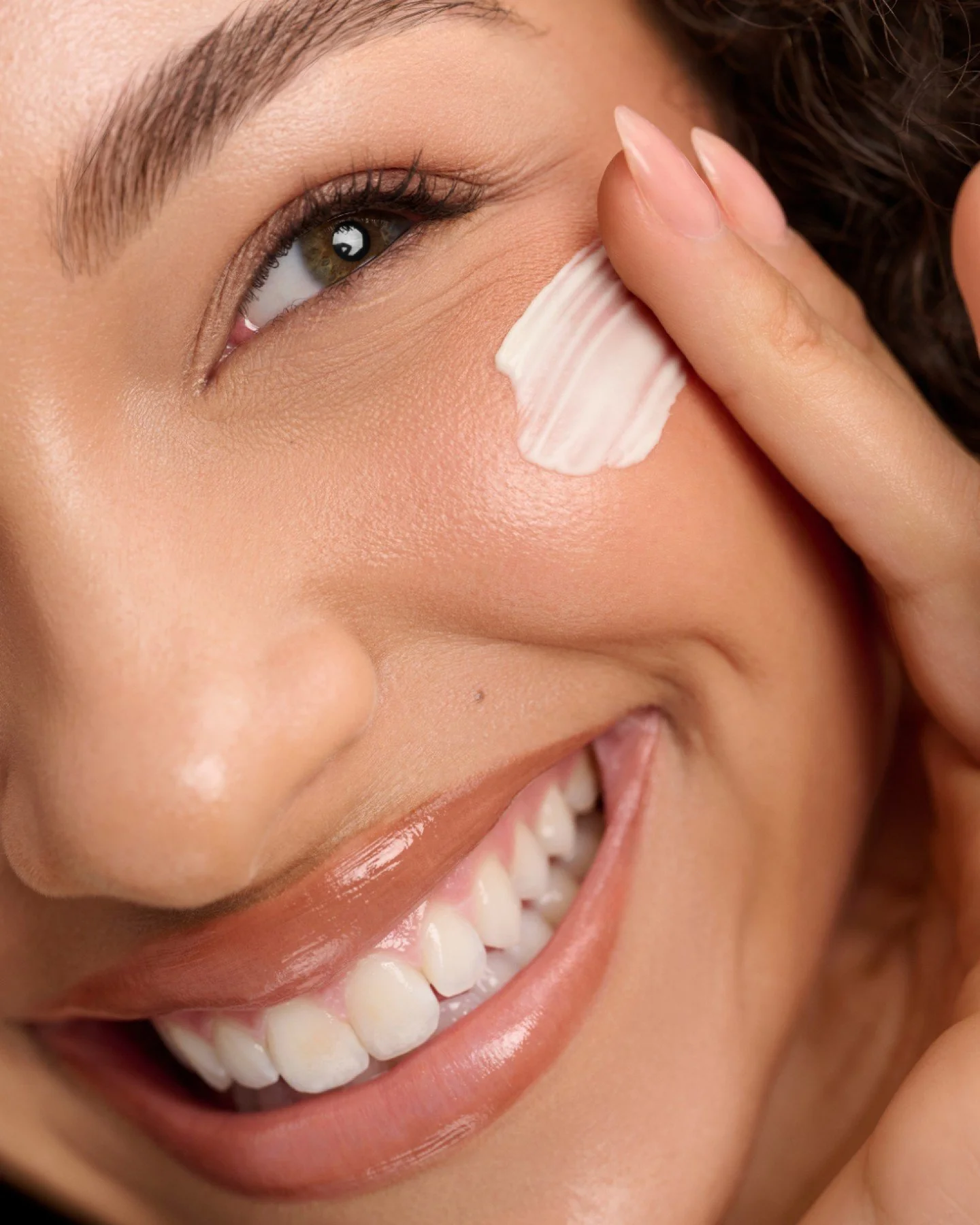 It's been awhile since I've gotten to do some commercial beauty work. It's one of my favorite things