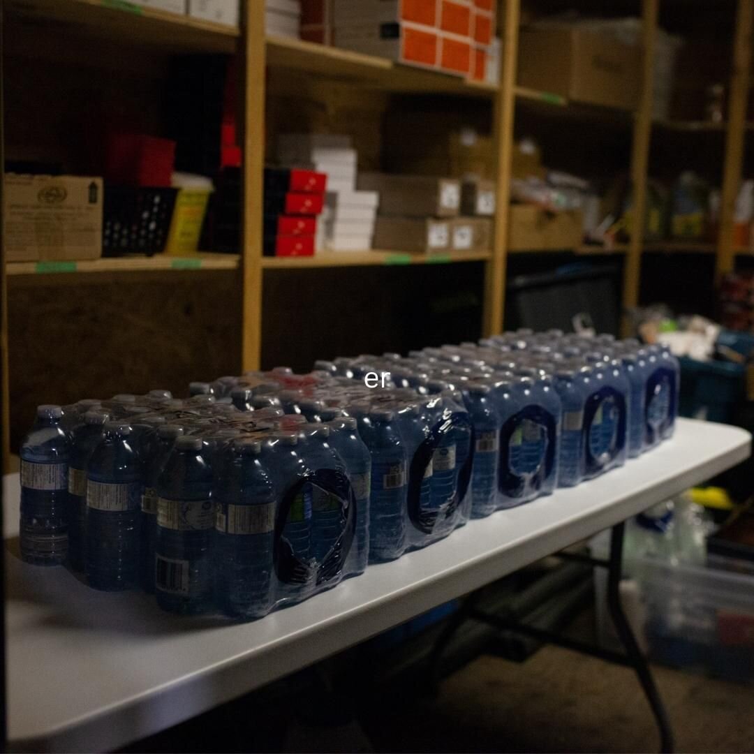 We're so grateful for all the generous community members whose donations keep our storage shed and outreach van full of supplies! We hand out essentials like water bottles, heat packs, blankets, and toiletries to those living unhoused or precariously