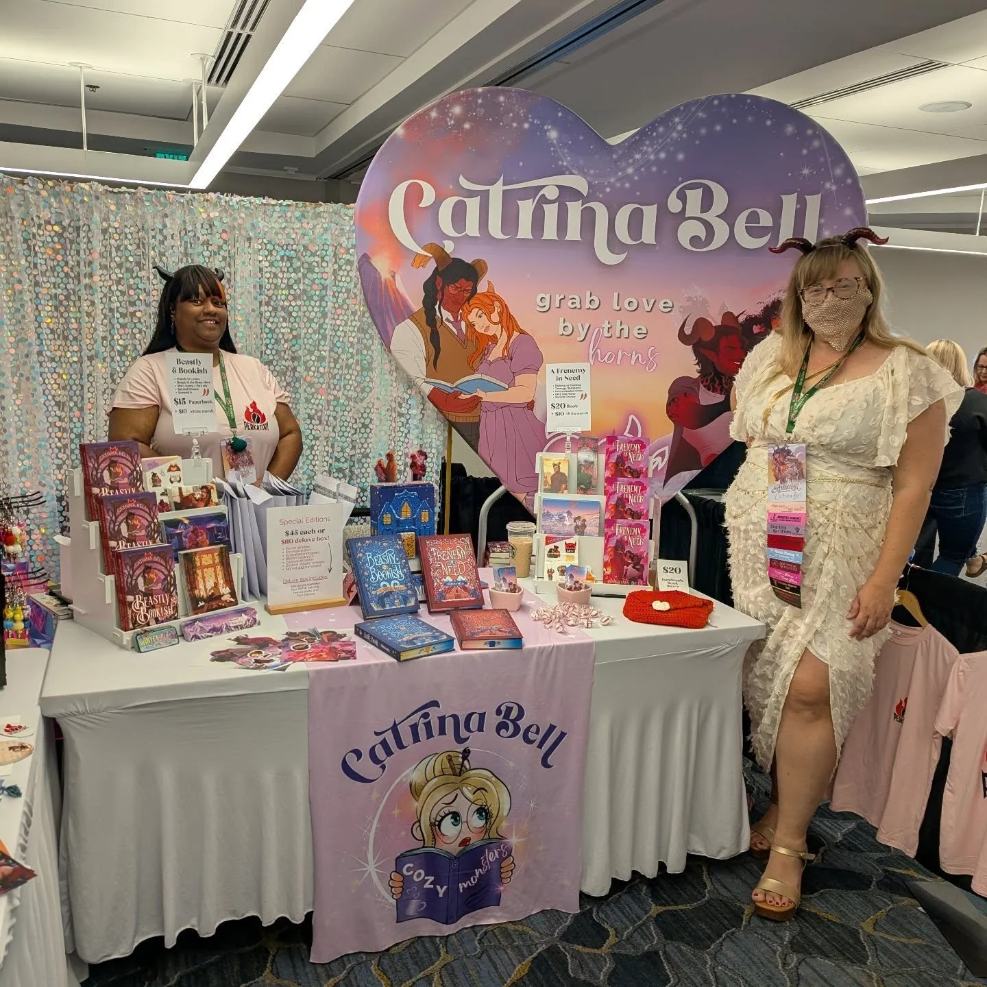 Come say hi!! 👋 💘 #monsteroticabookcon #monstererotica