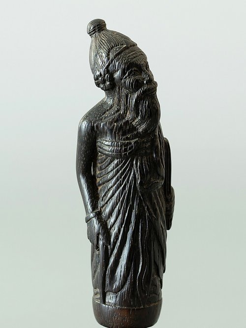 Indonesia kris handle , 17th cent.jpg