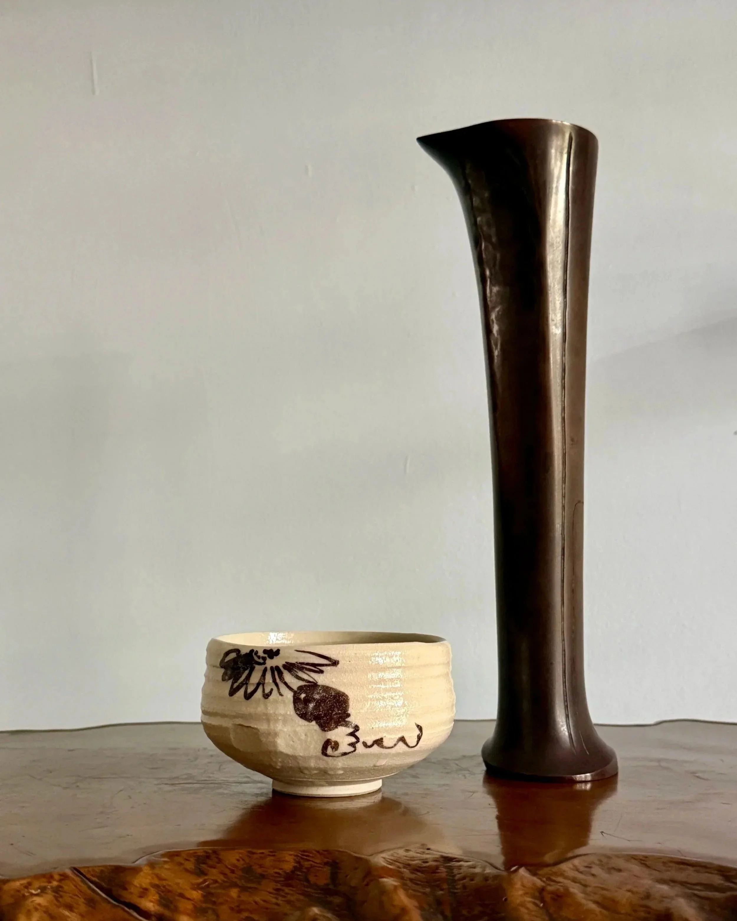 Rosanjin chawan and Hasuda Shugoro vase