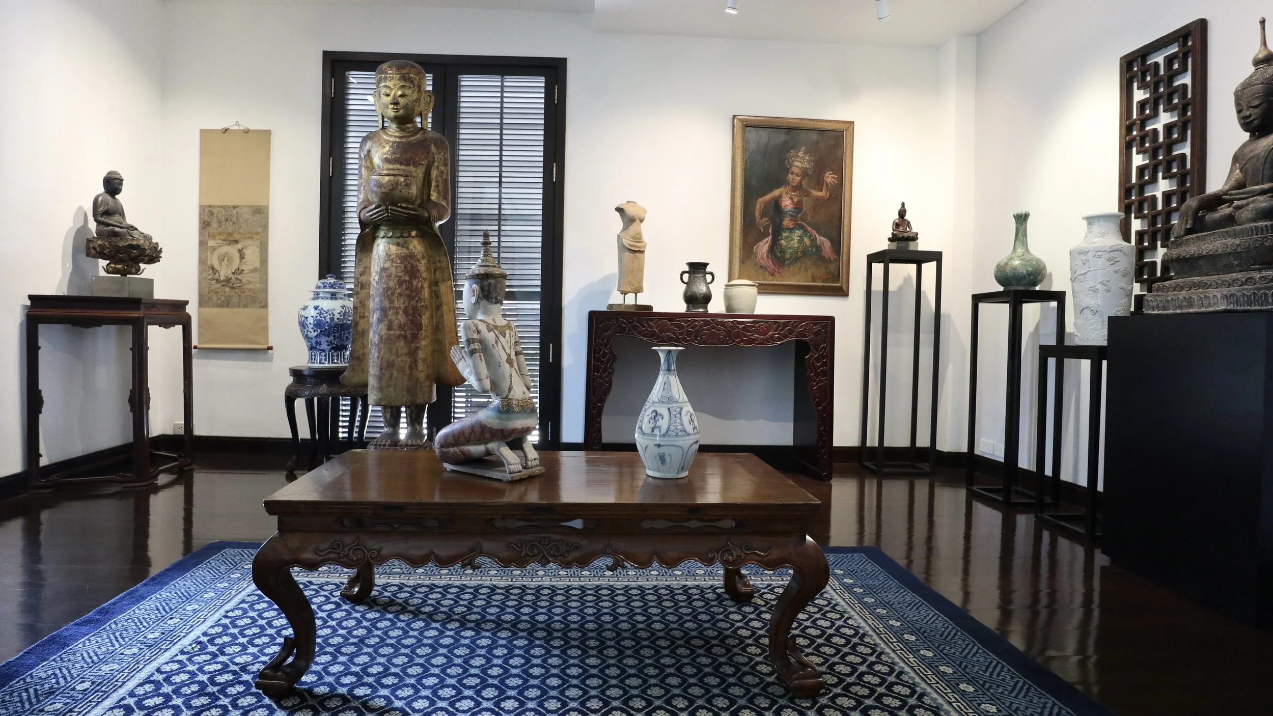 My East gallery section