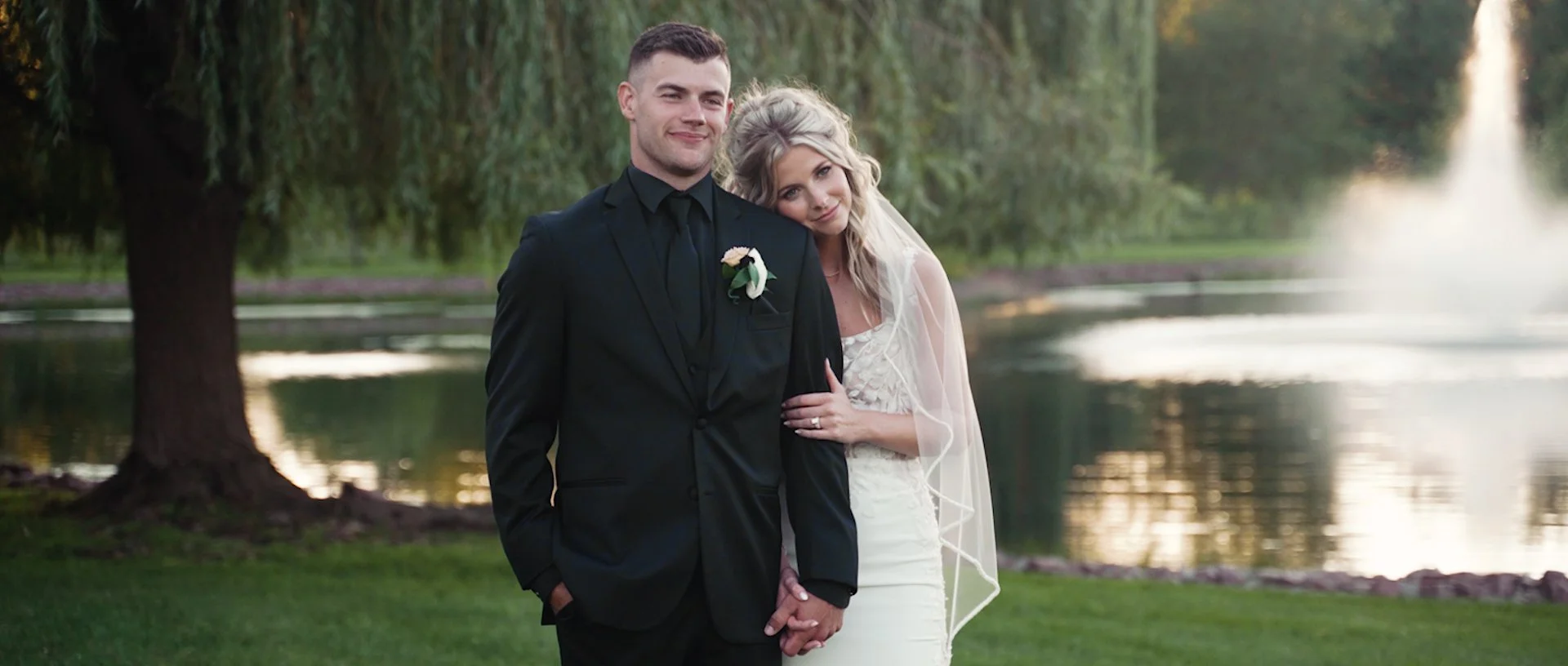 Alexa & Skyler Frame Grabs -4 .jpg