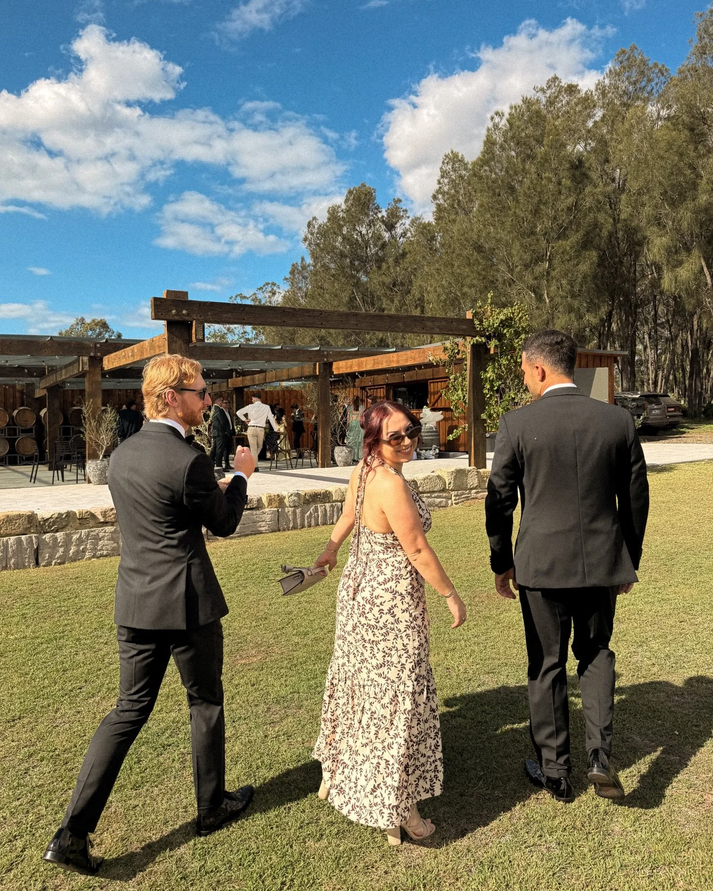 Because AI can&rsquo;t replicate
🌞 sunset at the beach
🔮 life experiences
👯 true friendships
💃 sore feet after dancing all night in heels
👩&zwj;💻 actually doing the work and figuring it out!
🍸 drinking a bloody good margarita at a new bar
🎷 t