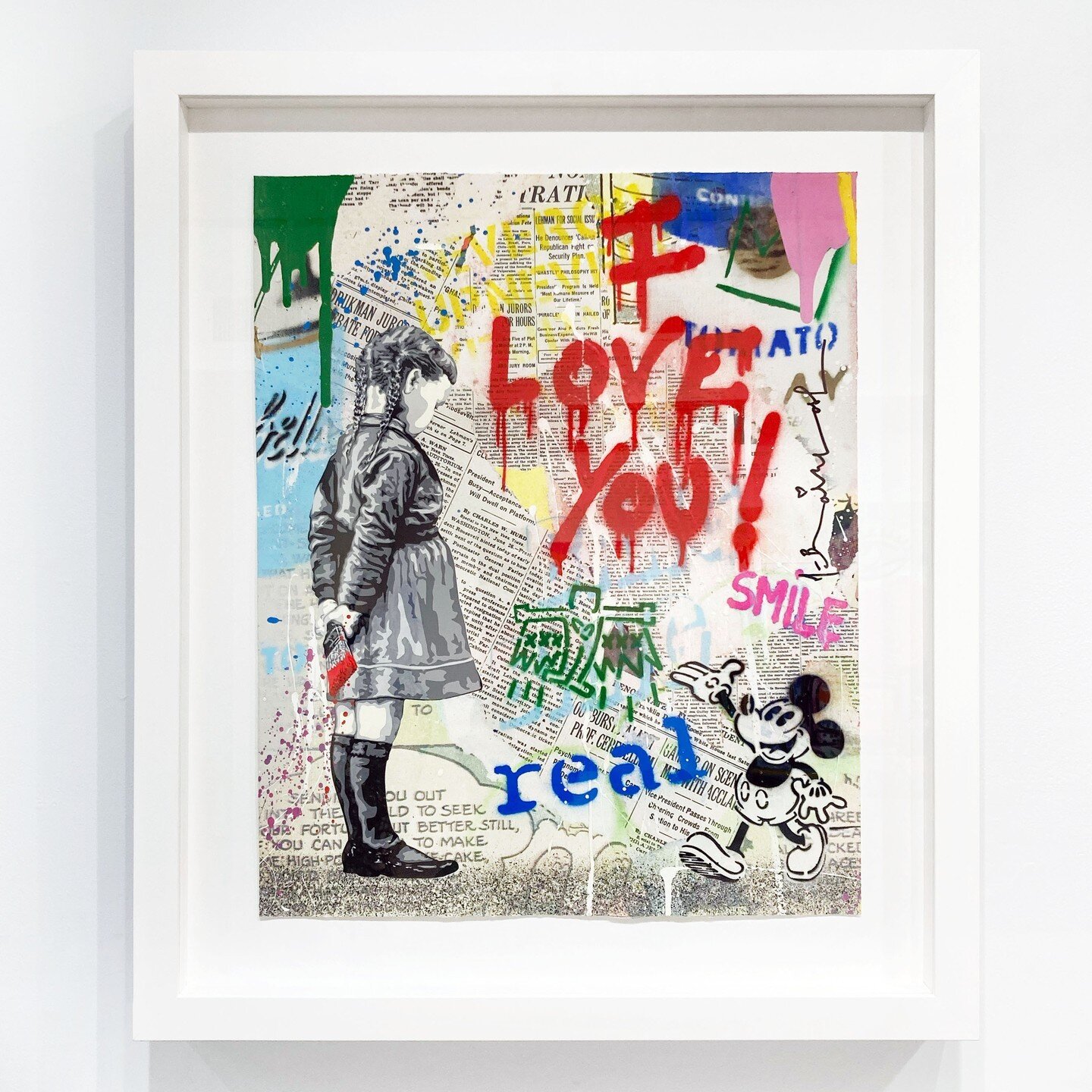 It's all love here in #SoHo 💌 Tag a friend who loves #MrBrainwash and treat yourself (or them) by purchasing his hardcover book &quot;Franchise of the Mind&quot; - link in our bio!

Shop in bio and DM for inquiries.
.
.
.
#dtrmodern #artgallery #str