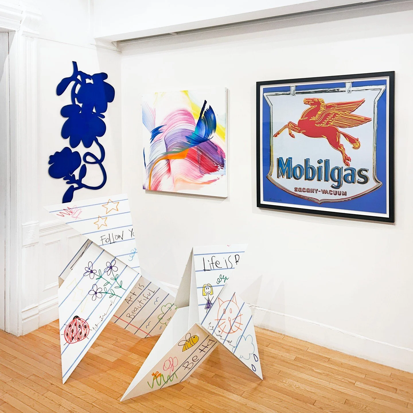 The #Boston gallery is bursting with new art 🤩 featuring Andy Warhol, @donaldsultan, @nikolaosschizas and @mrbrainwash.

Brainwash's Imagiro sculptures were a hit with our clients, so we are excited to have several new stainless steel painted sculpt