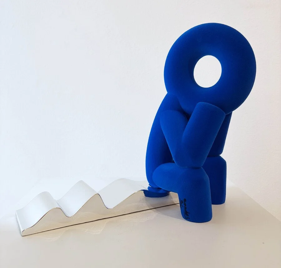 Thinker (Yves Klien Blue Flocking /Chrome Base) 
