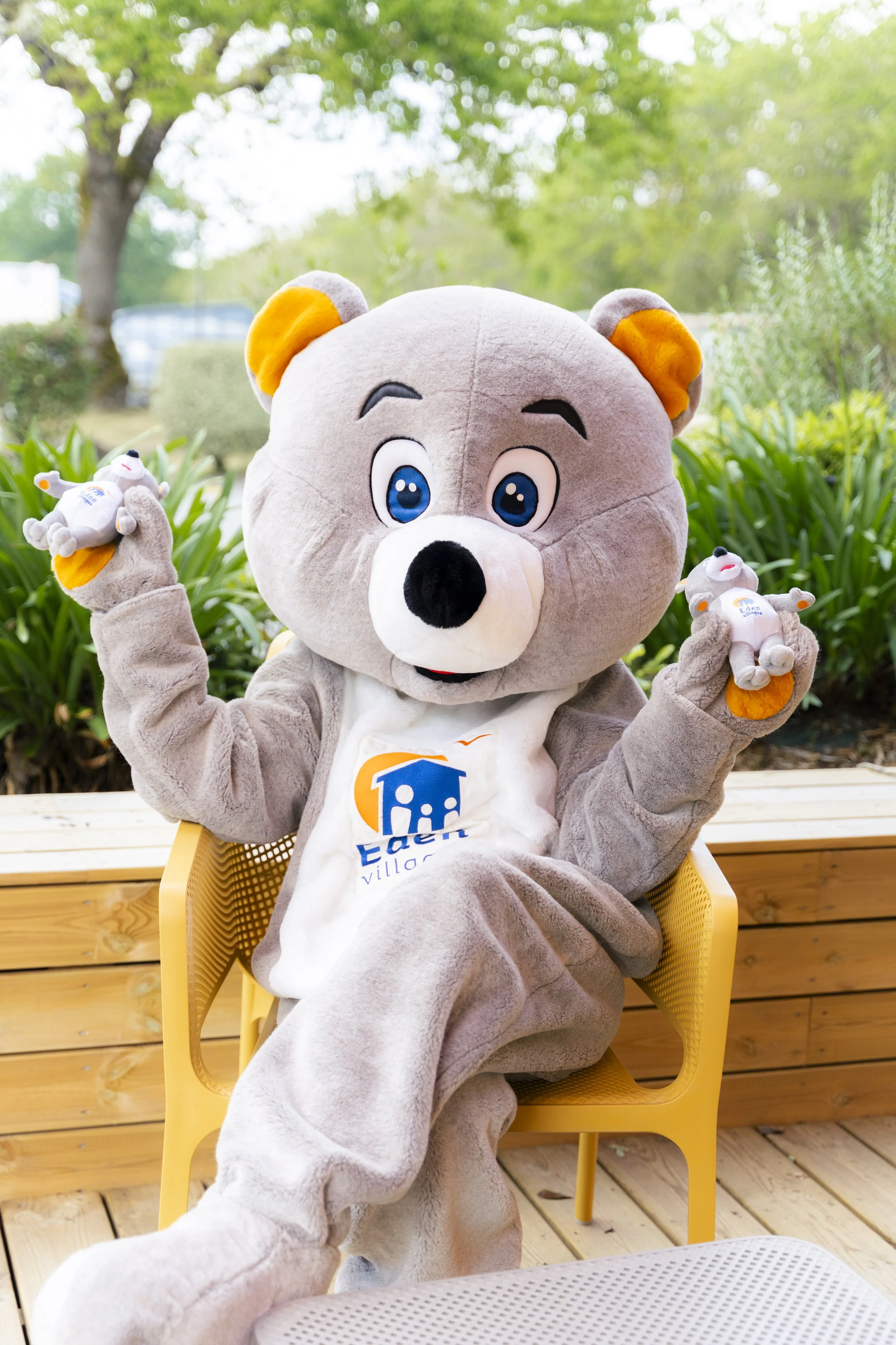La mascotte Eden Villages pour l'association Les P'tits Doudous