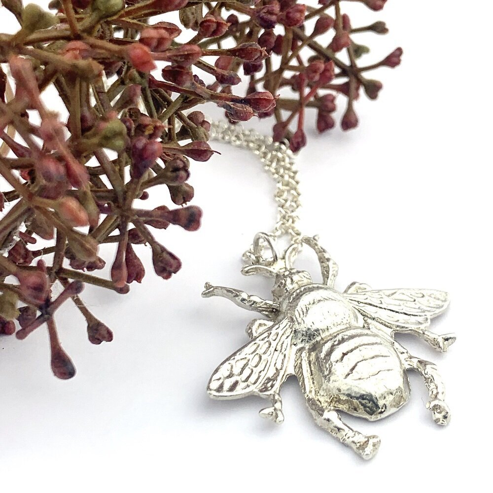 HENRYKA Hornet Bumble Bee Necklace in 925 Solid Silver and Amber, Nature  Jewellery Gifts : Amazon.co.uk: Fashion