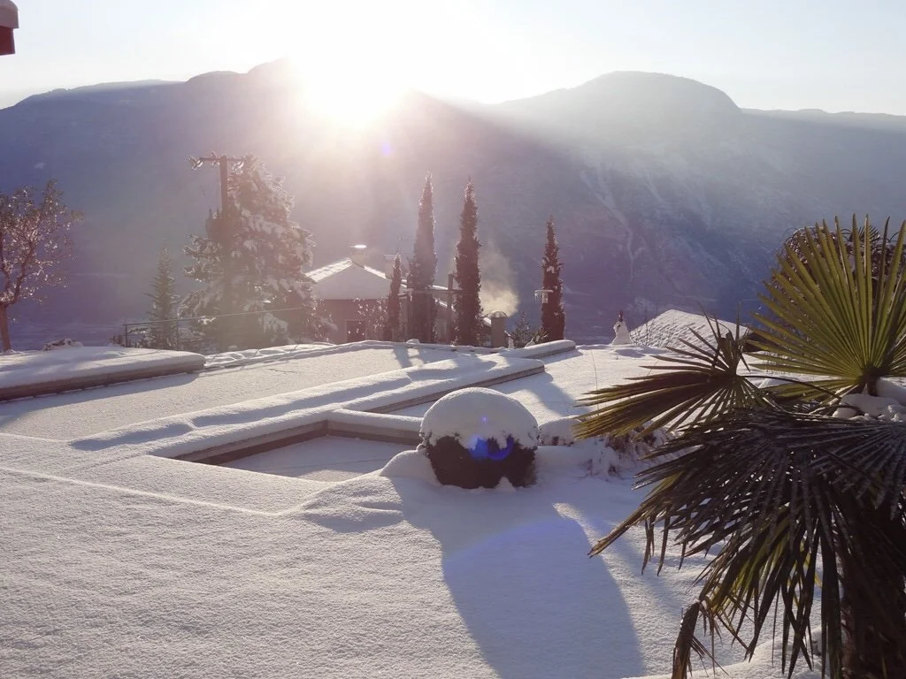 Bioschwimmbad Kraidlhof Garten Winter 2.jpg