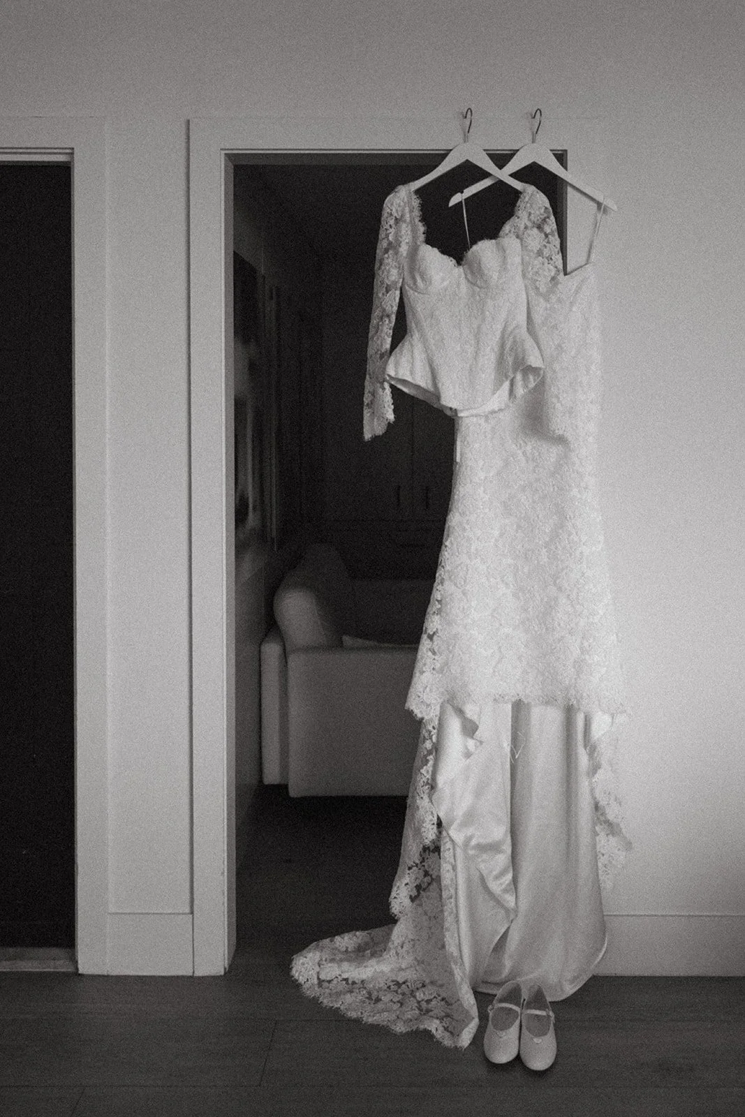 wedding-dupont-building-miami-leah-da-gloria-wedding-dress-emotion-and-motion-03.jpg
