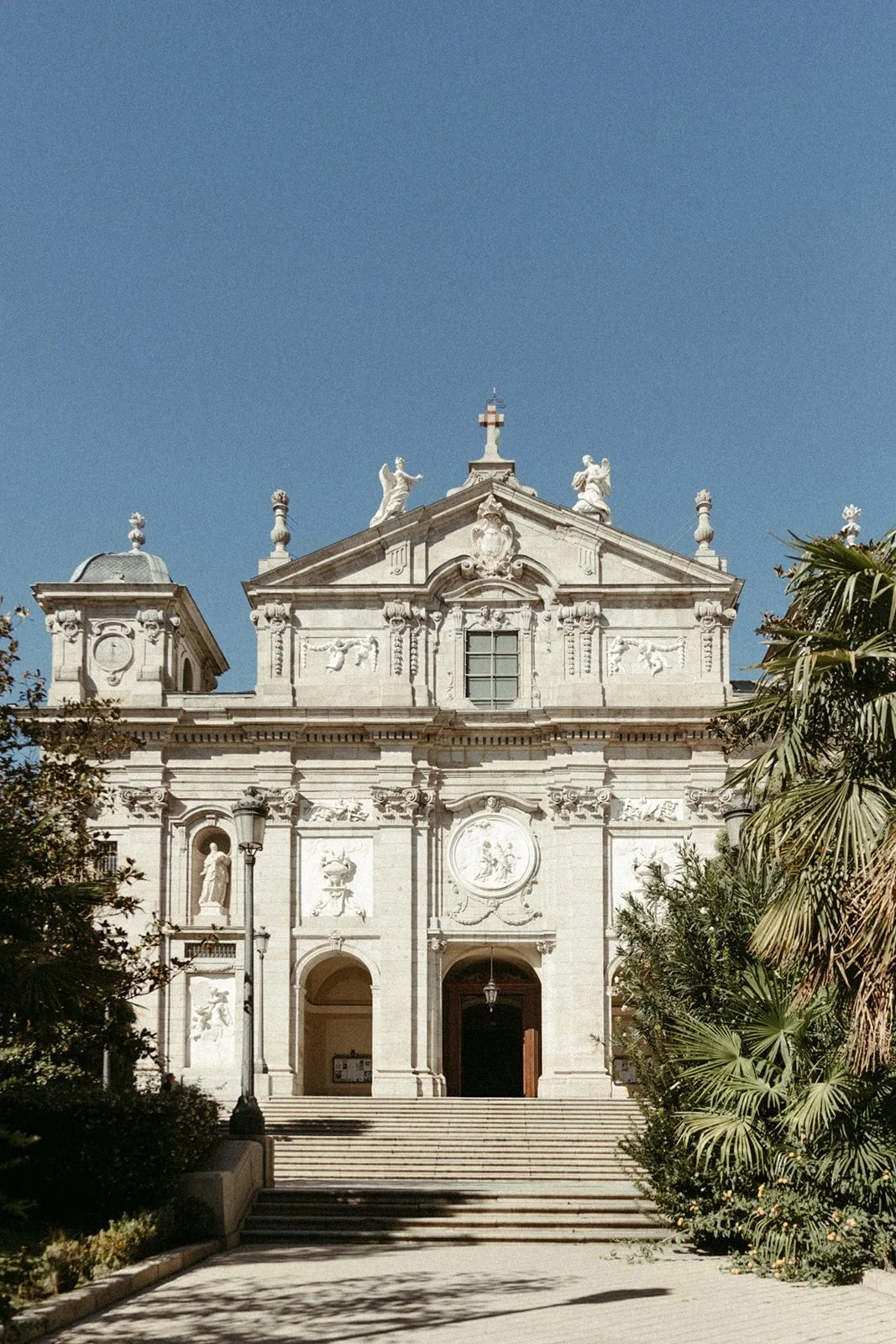 Façade of Santa Bárbara church in the Salesas Reales, Madrid, on a wedding day