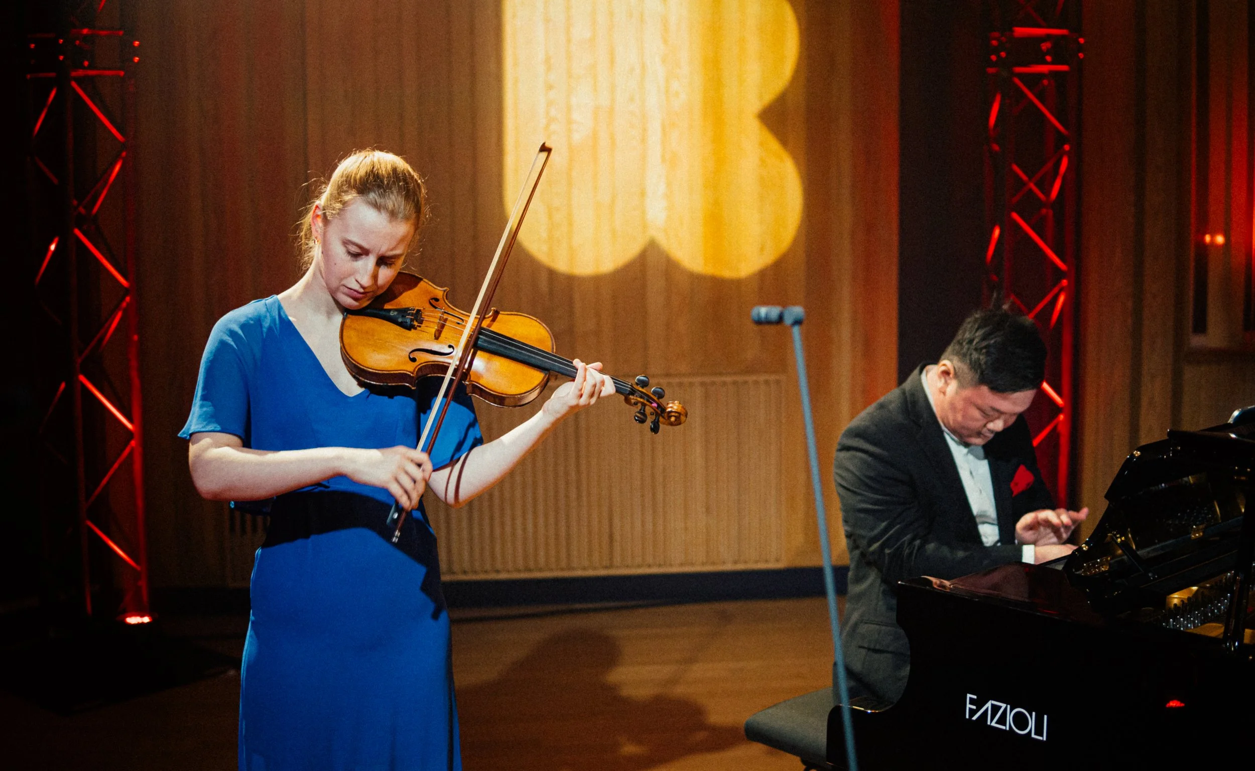 Luna De Mol Toots (1).jpg