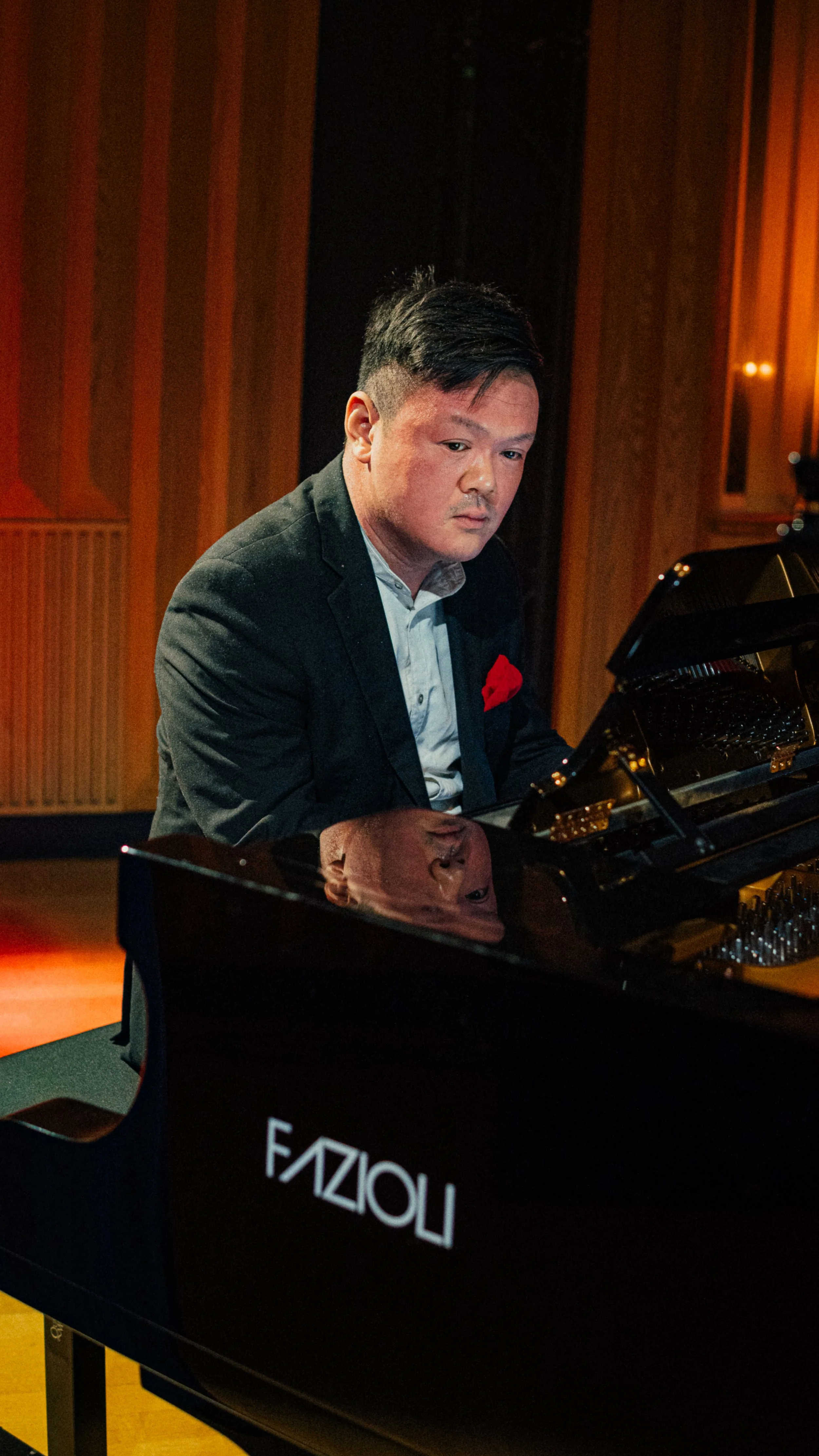 Luna De Mol Toos .jpg