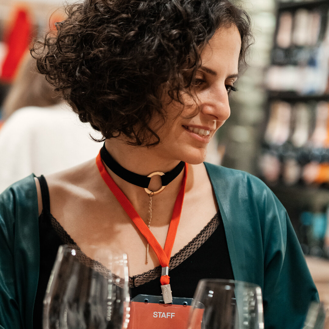 eng/rus Meet Ani, one of our fantastic wine guides leading travelers to Yerevan&rsquo;s best wine bars on our Yerevan Winetrip. She&rsquo;s one of several local guides that we work with who have been trained at the EVN Wine Academy, which offers both