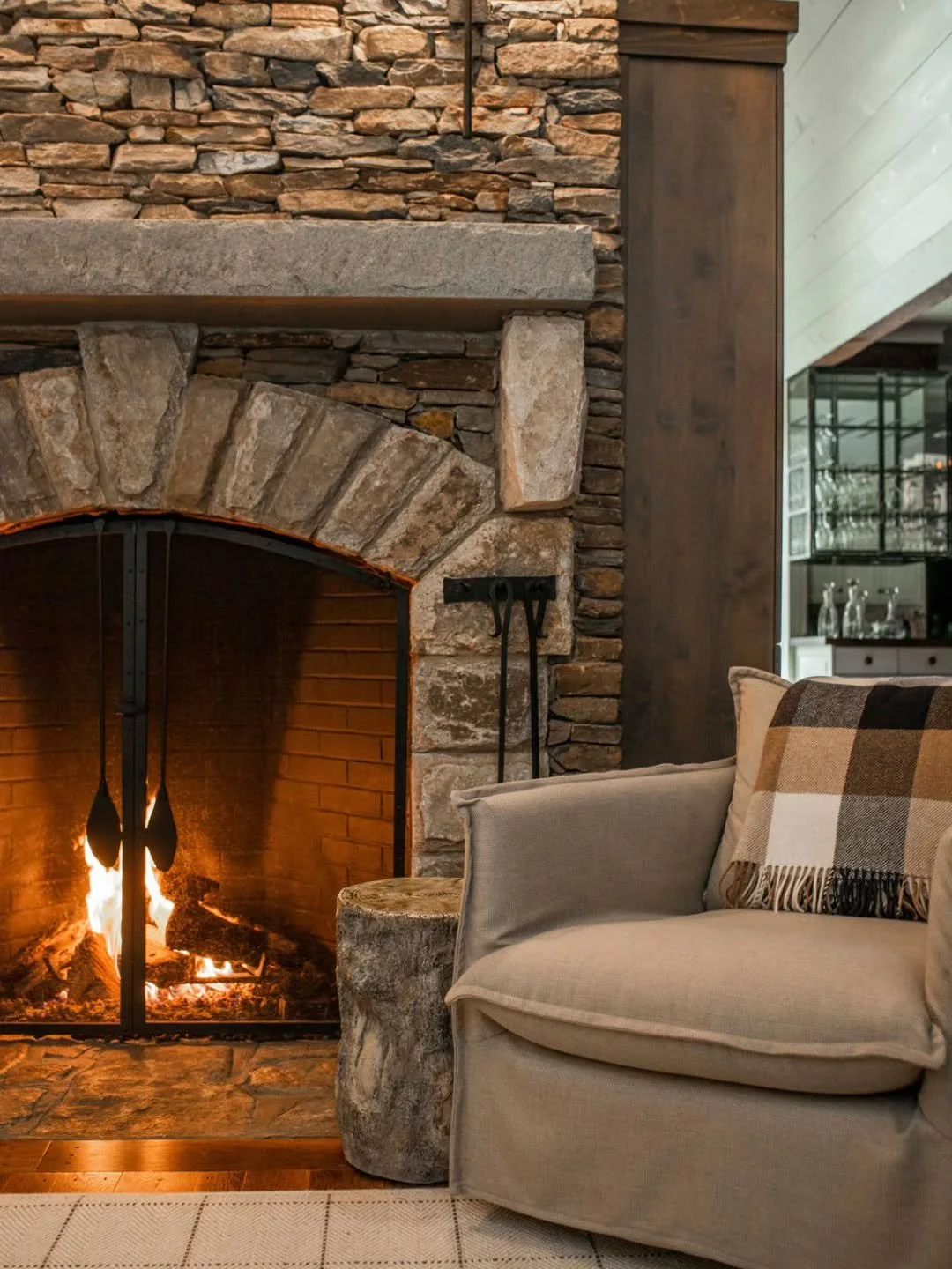 A December kind of glow ✨
Stone, firelight, and the kind of quiet that only comes from being tucked into the mountains.
Creating spaces that feel lived-in, layered, and deeply you.

#CozySeason #MountainModern #InteriorInspo #DesignDetails #laketoxaw