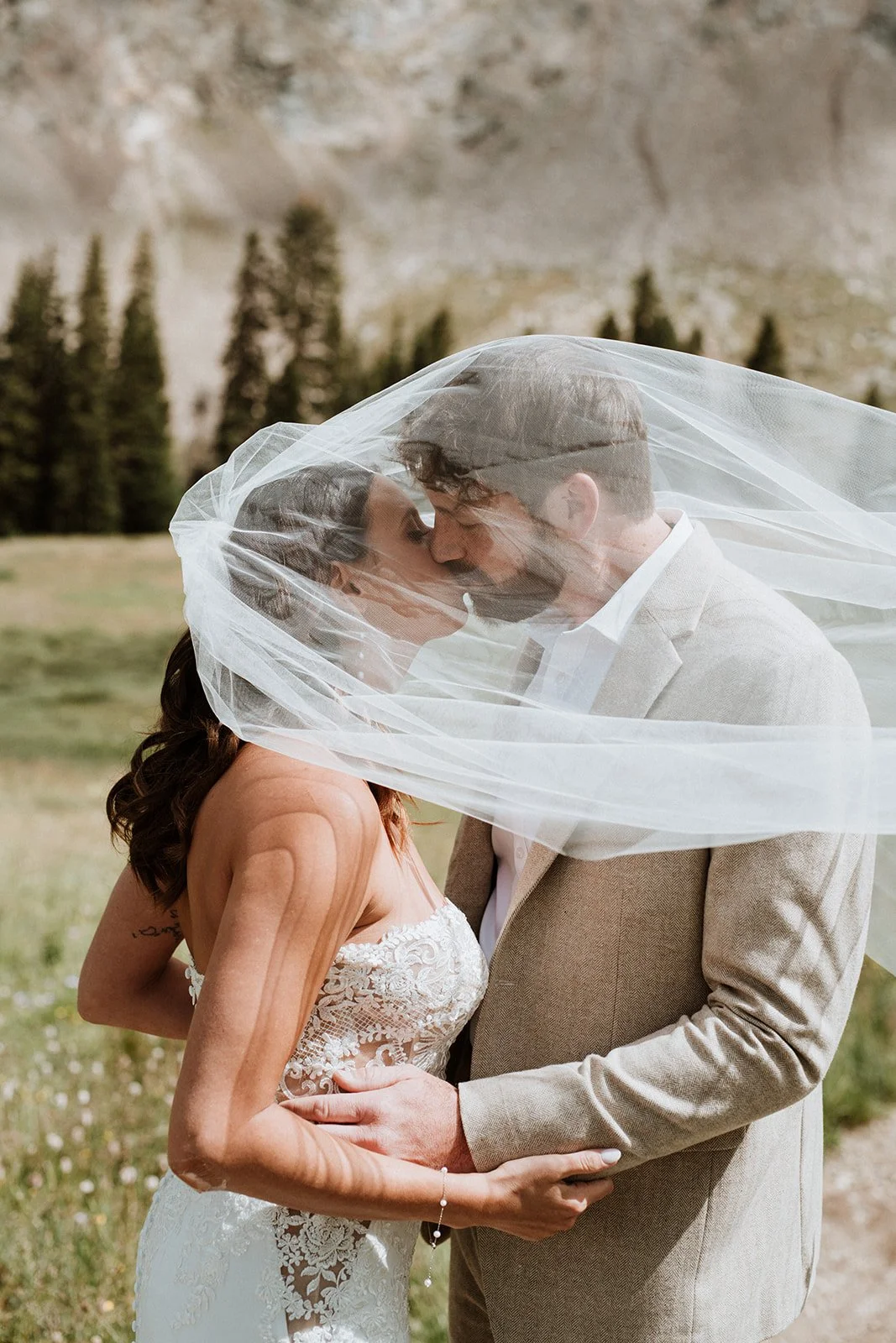 alexis+joe_abasin-wedding_baseamp-visual-147_websize.jpg